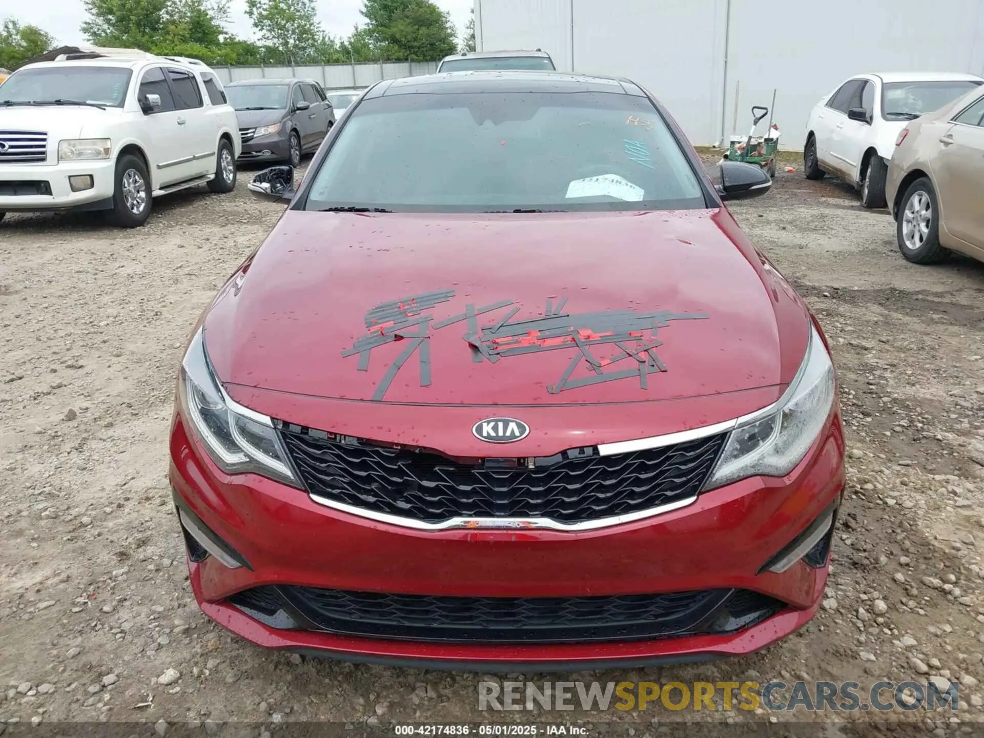 11 Photograph of a damaged car 5XXGT4L38LG431711 KIA OPTIMA 2020