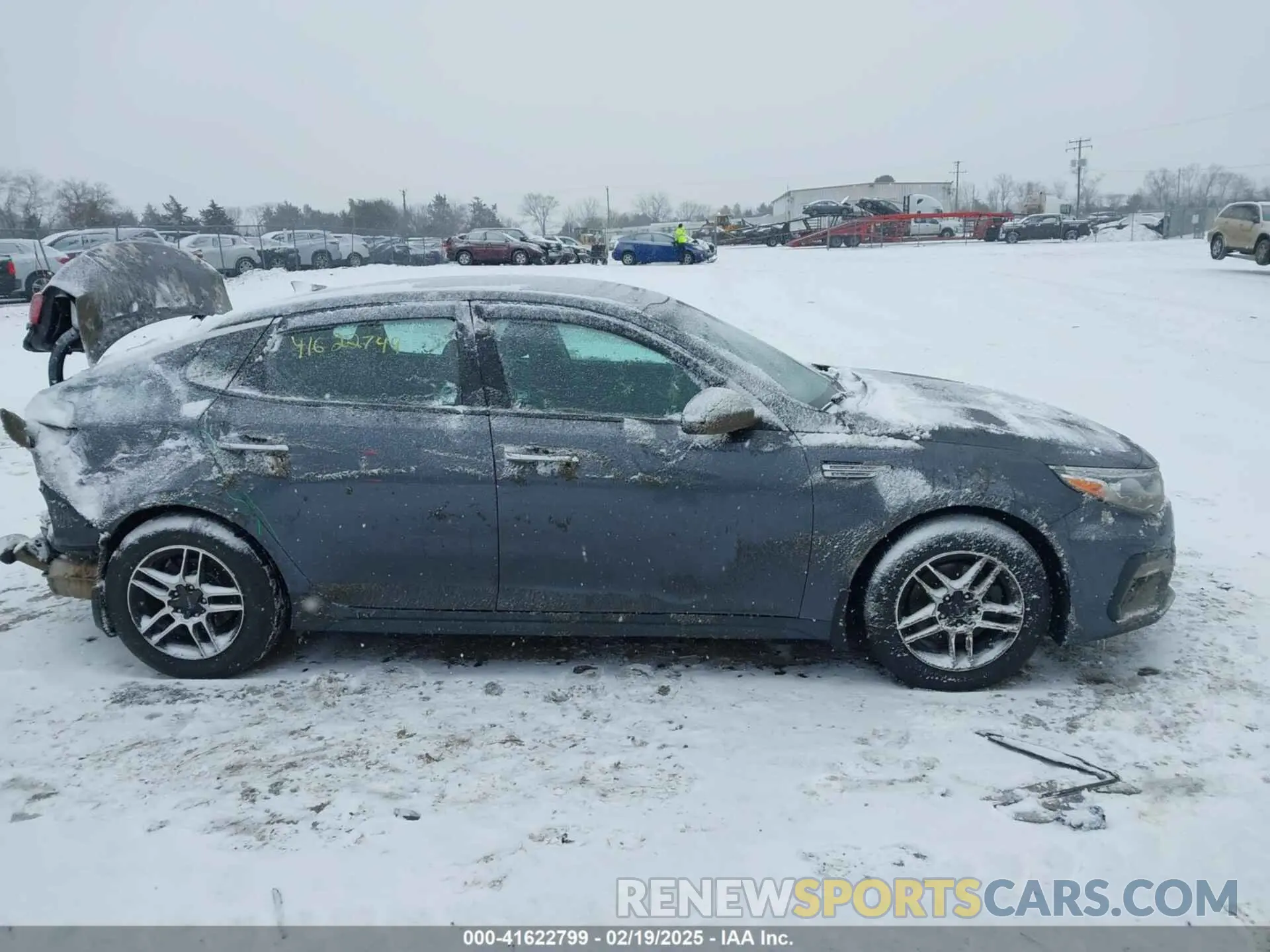13 Photograph of a damaged car 5XXGT4L38LG438321 KIA OPTIMA 2020