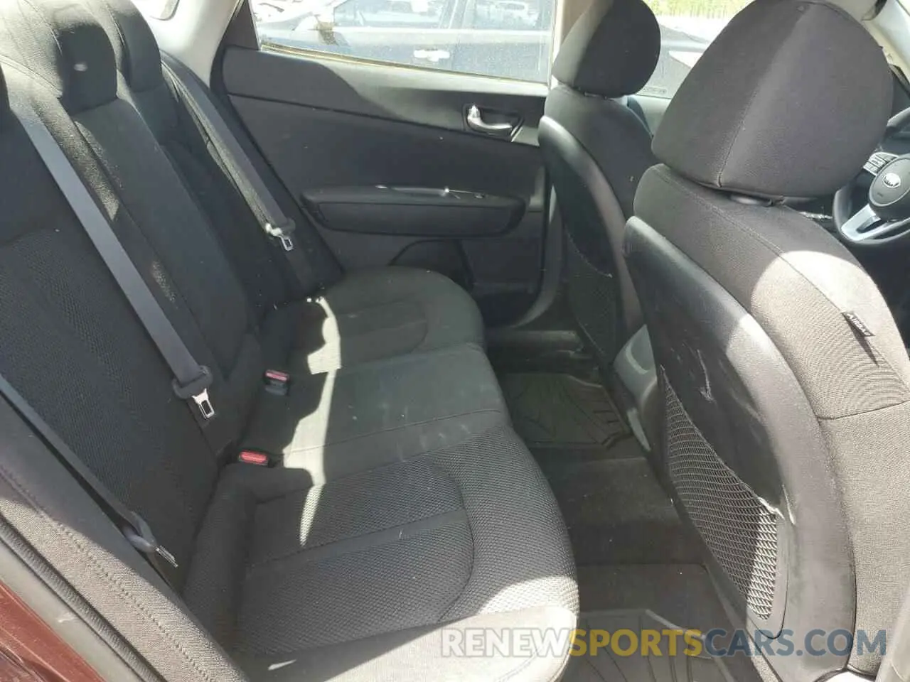 10 Photograph of a damaged car 5XXGT4L38LG442742 KIA OPTIMA 2020