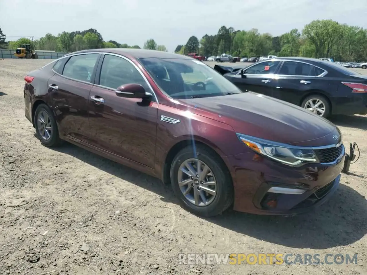 4 Photograph of a damaged car 5XXGT4L38LG442742 KIA OPTIMA 2020