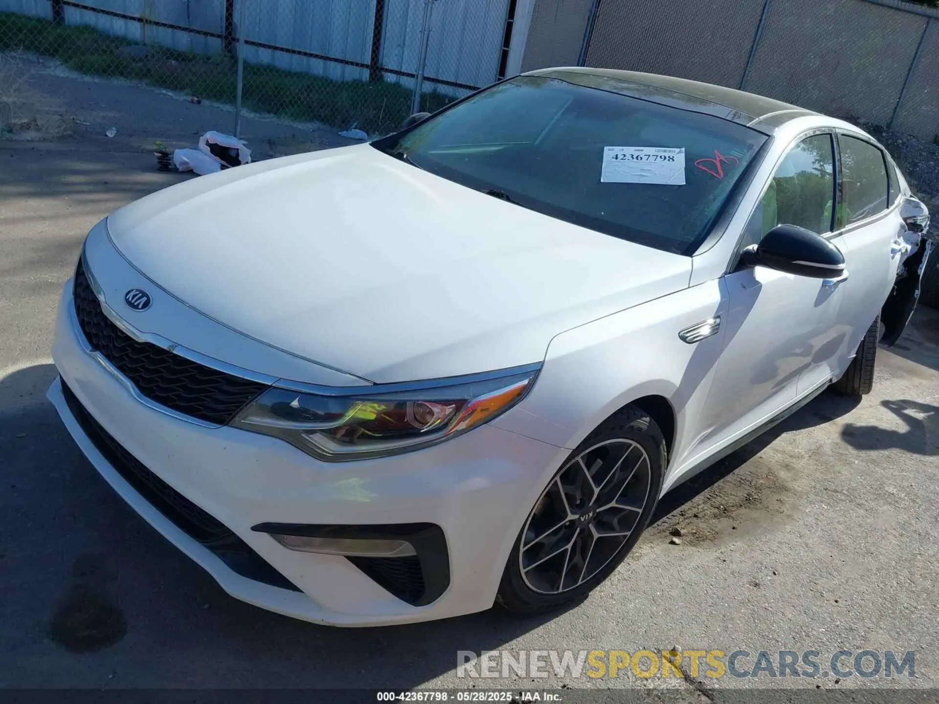 2 Photograph of a damaged car 5XXGT4L38LG447469 KIA OPTIMA 2020