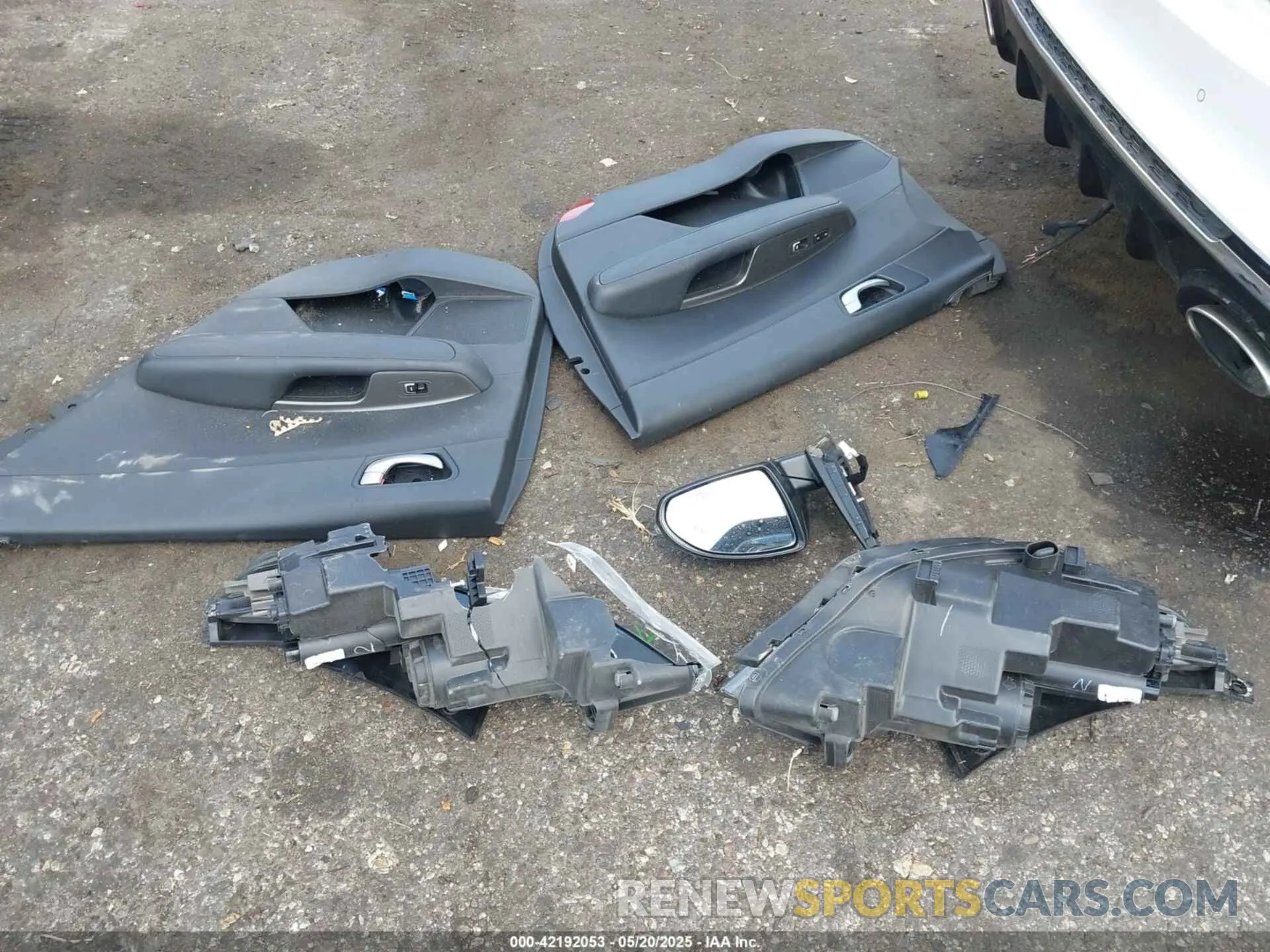 12 Photograph of a damaged car 5XXGT4L38LG447472 KIA OPTIMA 2020
