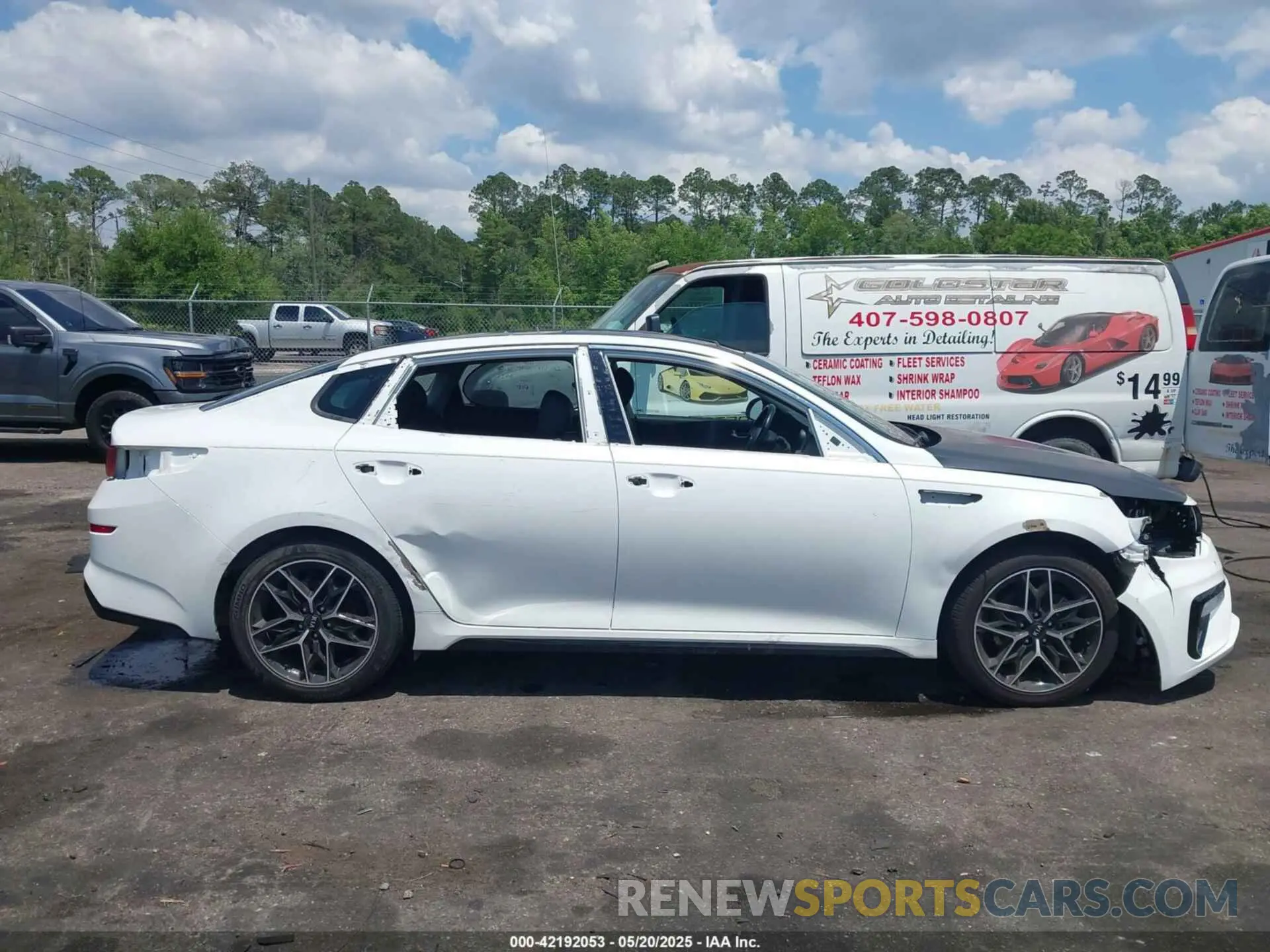 14 Photograph of a damaged car 5XXGT4L38LG447472 KIA OPTIMA 2020