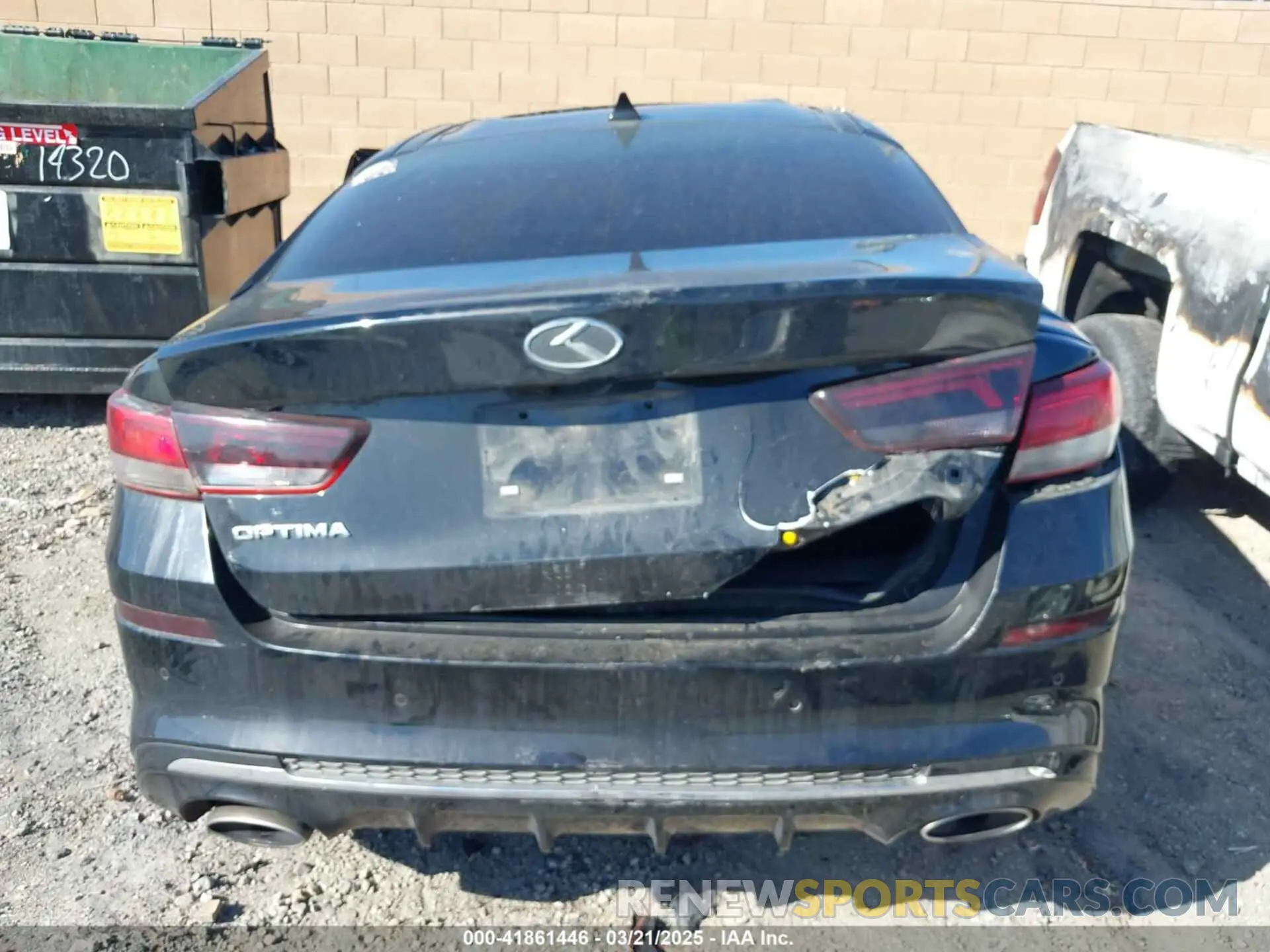 16 Photograph of a damaged car 5XXGT4L38LG447732 KIA OPTIMA 2020