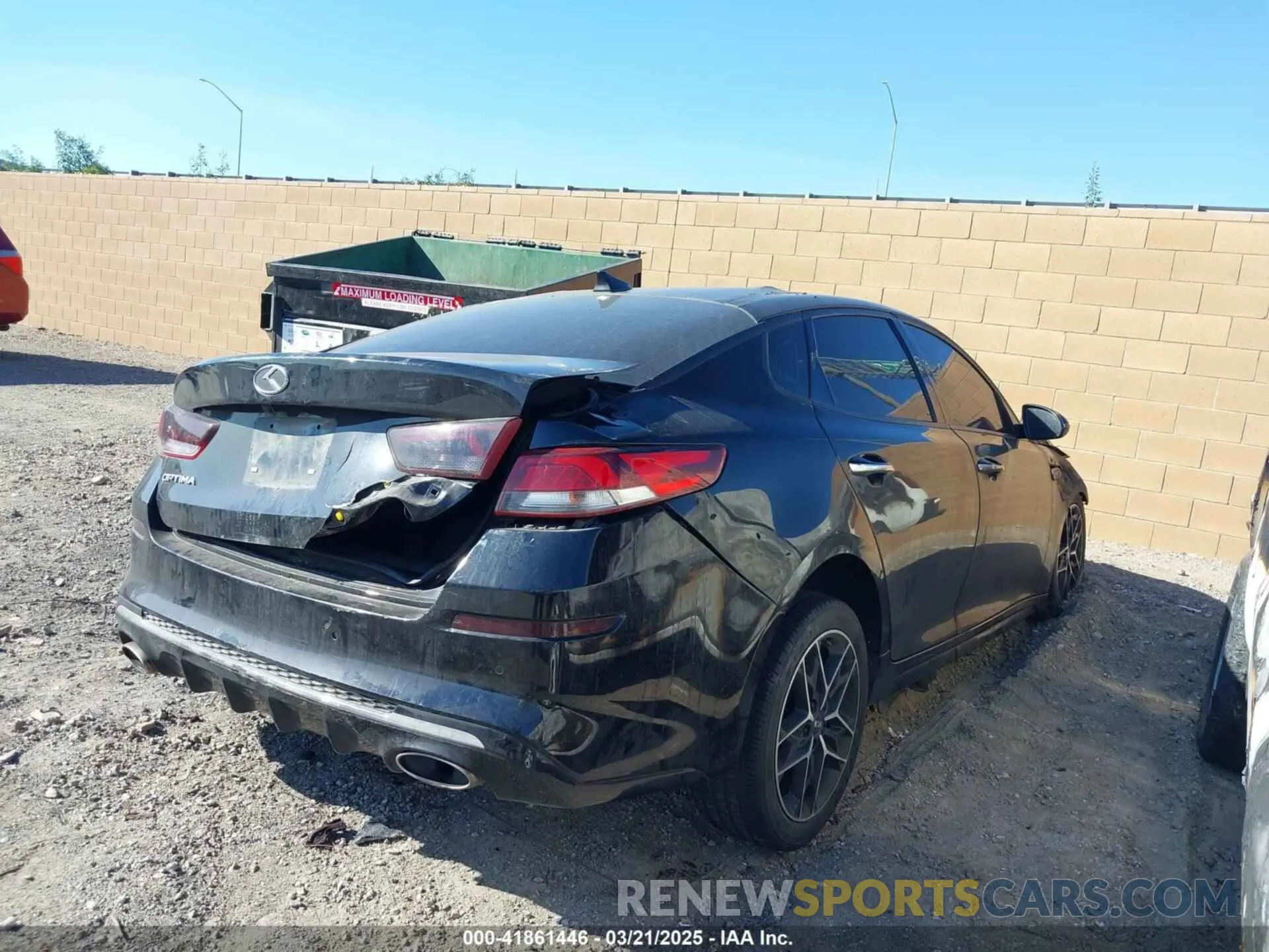 4 Photograph of a damaged car 5XXGT4L38LG447732 KIA OPTIMA 2020