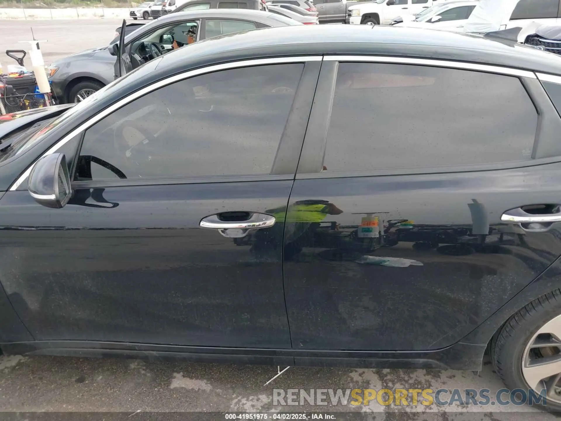 14 Photograph of a damaged car 5XXGT4L38LG448749 KIA OPTIMA 2020