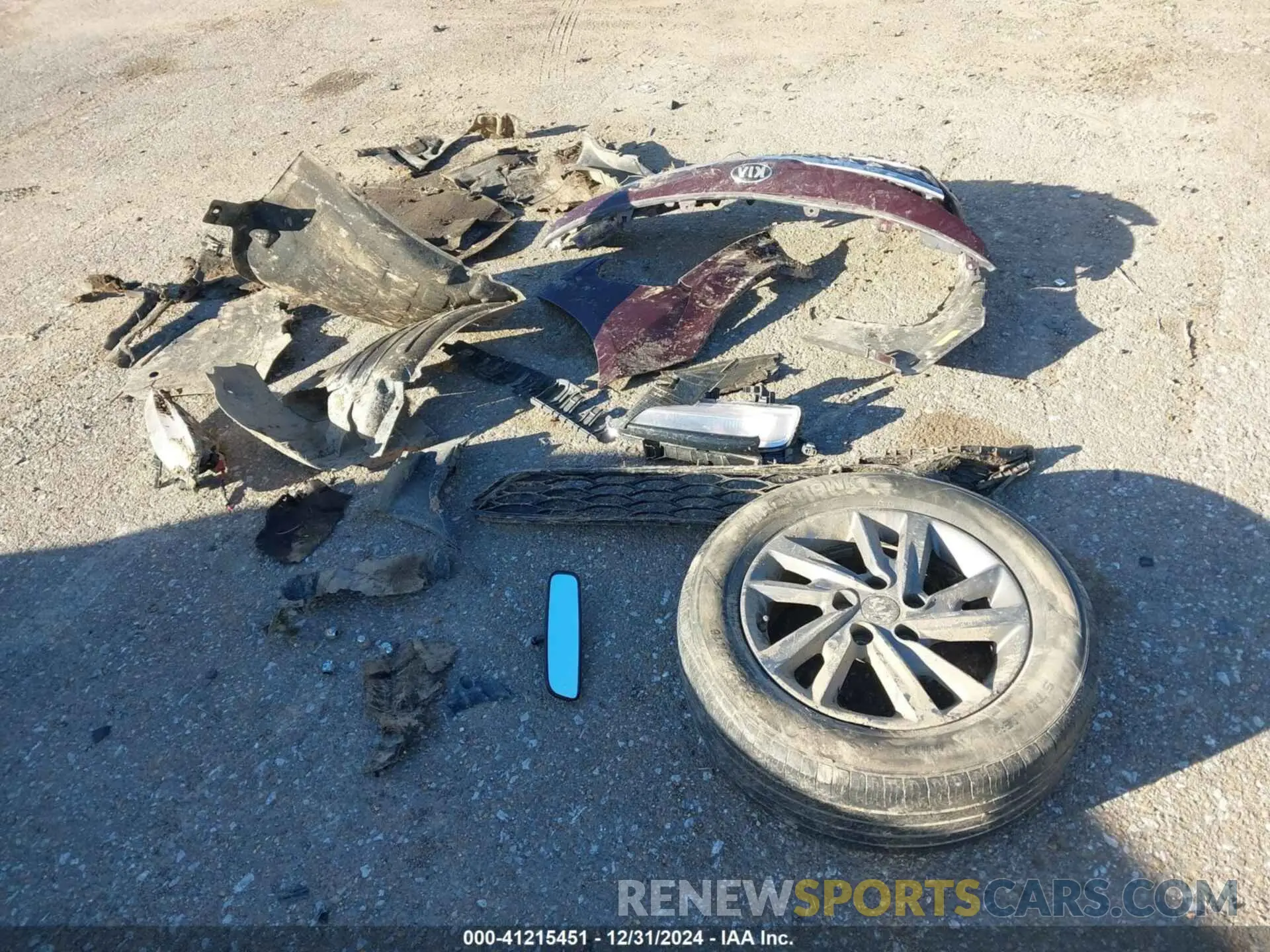 12 Photograph of a damaged car 5XXGT4L39LG390800 KIA OPTIMA 2020