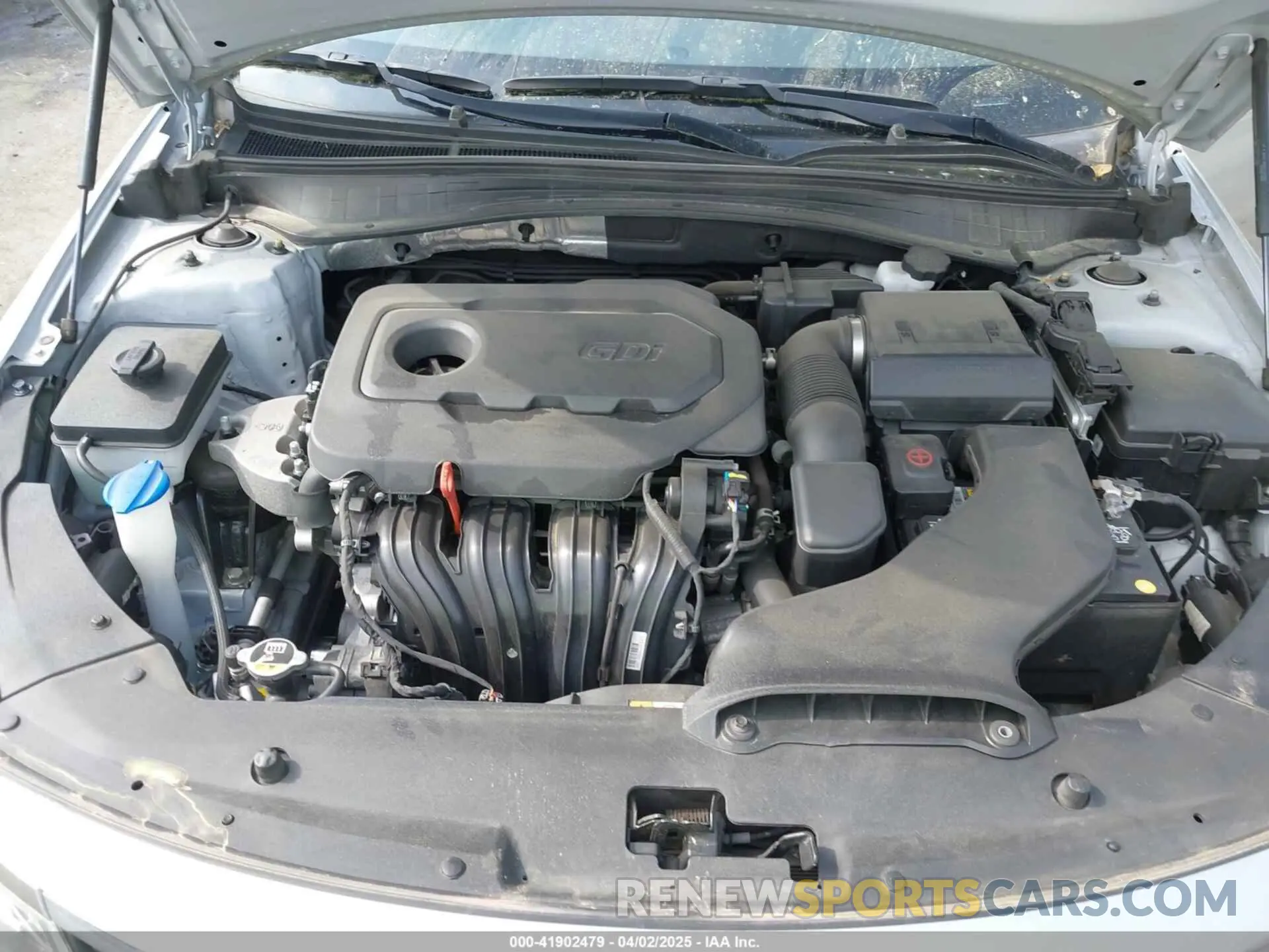 10 Photograph of a damaged car 5XXGT4L39LG400984 KIA OPTIMA 2020