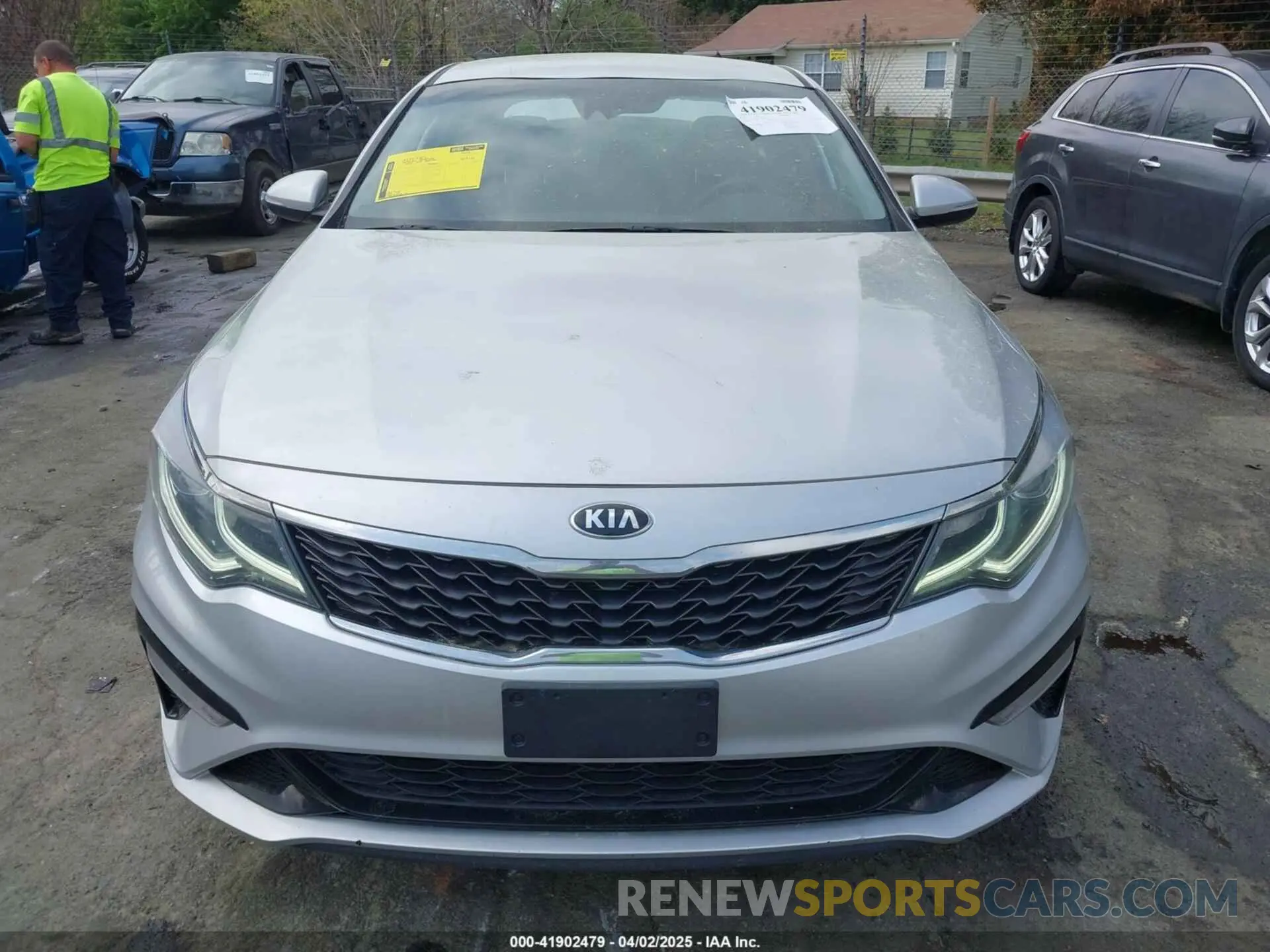 12 Photograph of a damaged car 5XXGT4L39LG400984 KIA OPTIMA 2020