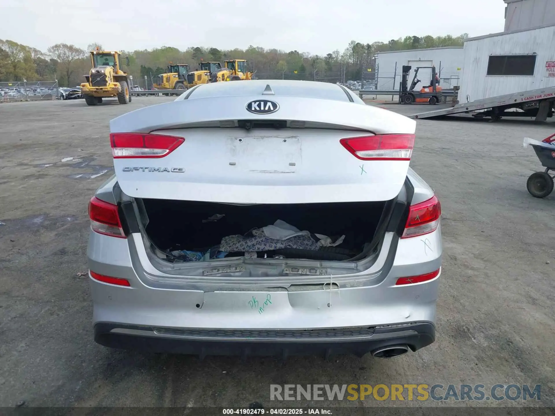 16 Photograph of a damaged car 5XXGT4L39LG400984 KIA OPTIMA 2020