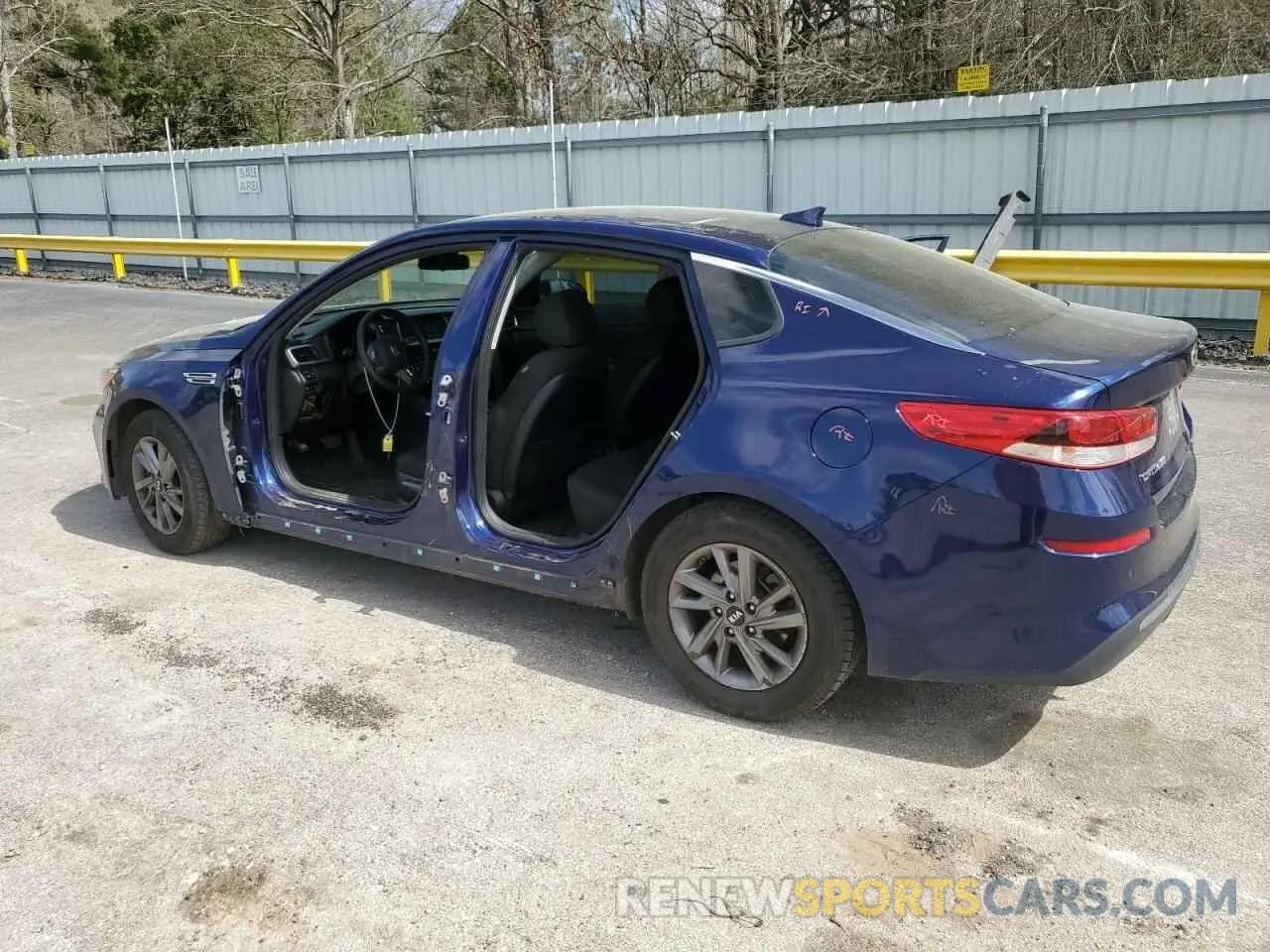 2 Photograph of a damaged car 5XXGT4L39LG403321 KIA OPTIMA 2020