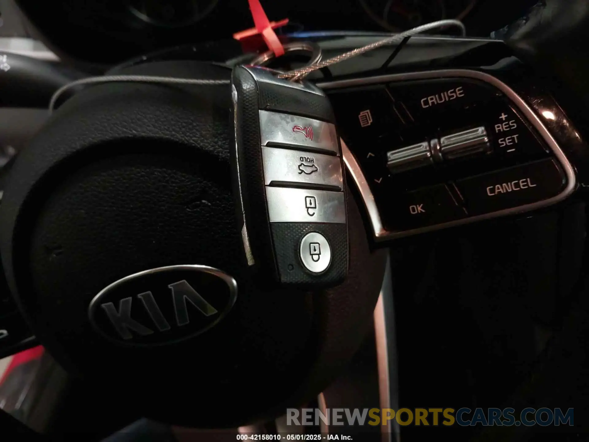 11 Photograph of a damaged car 5XXGT4L39LG417168 KIA OPTIMA 2020
