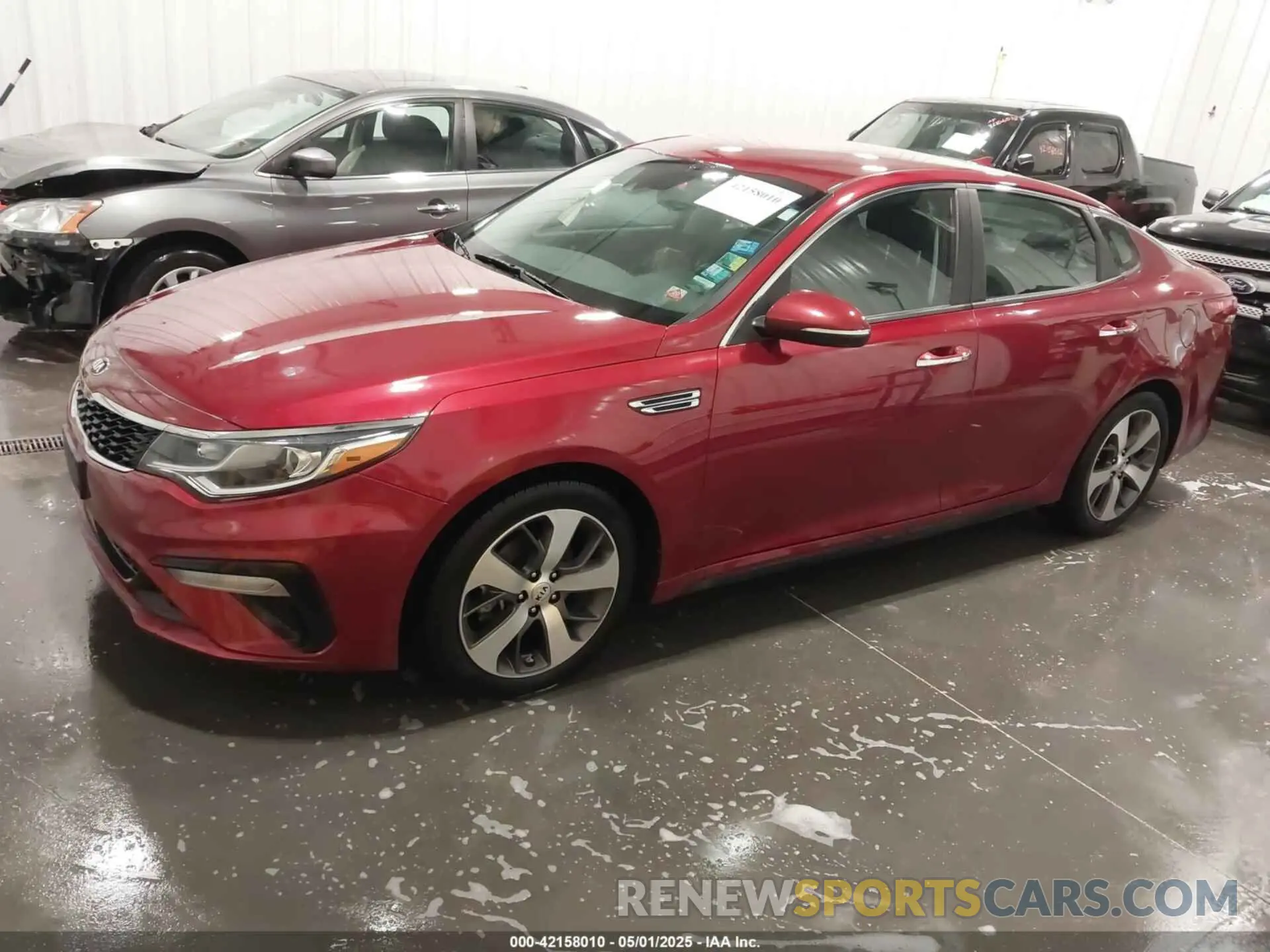 2 Photograph of a damaged car 5XXGT4L39LG417168 KIA OPTIMA 2020
