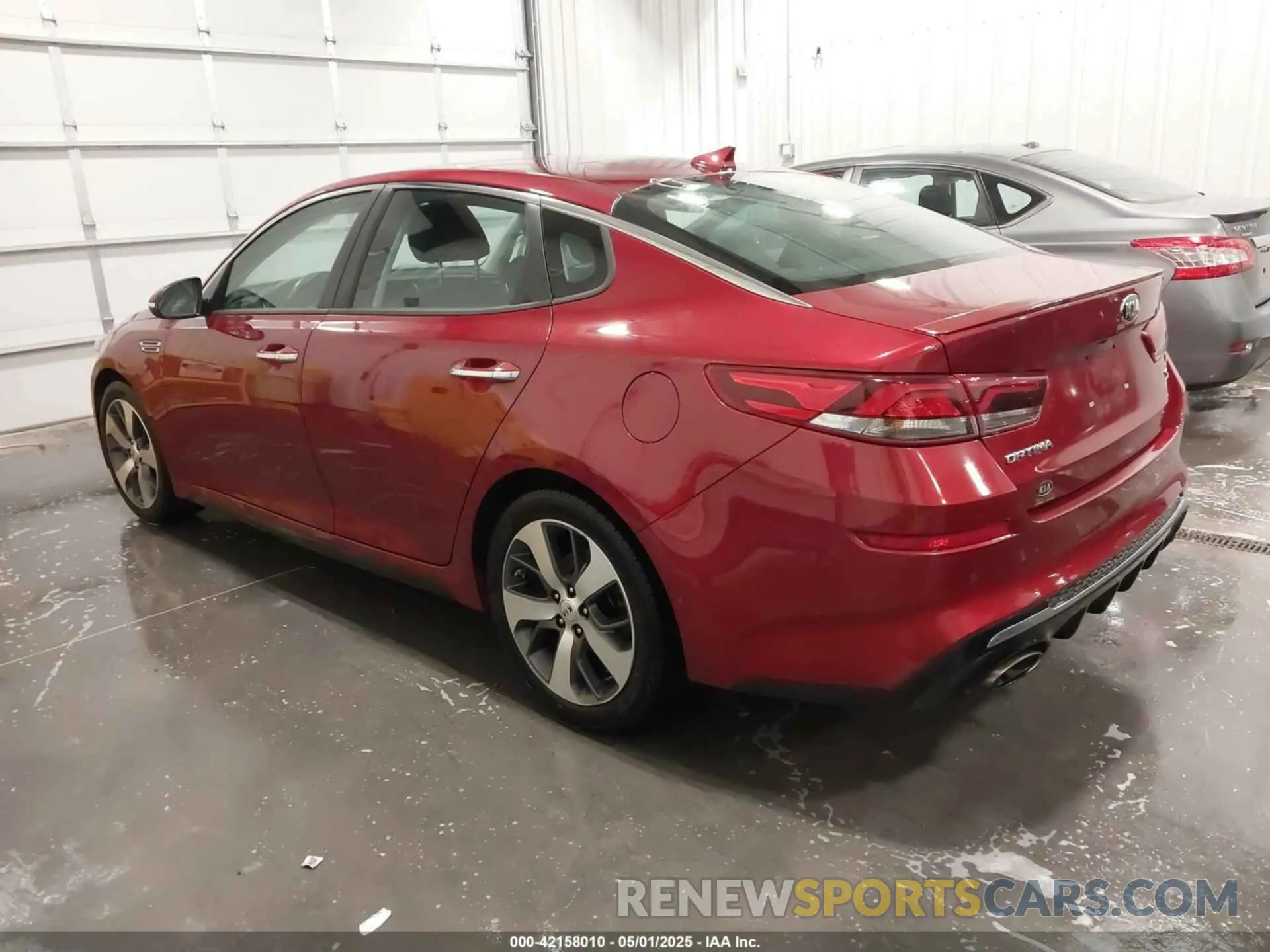 3 Photograph of a damaged car 5XXGT4L39LG417168 KIA OPTIMA 2020