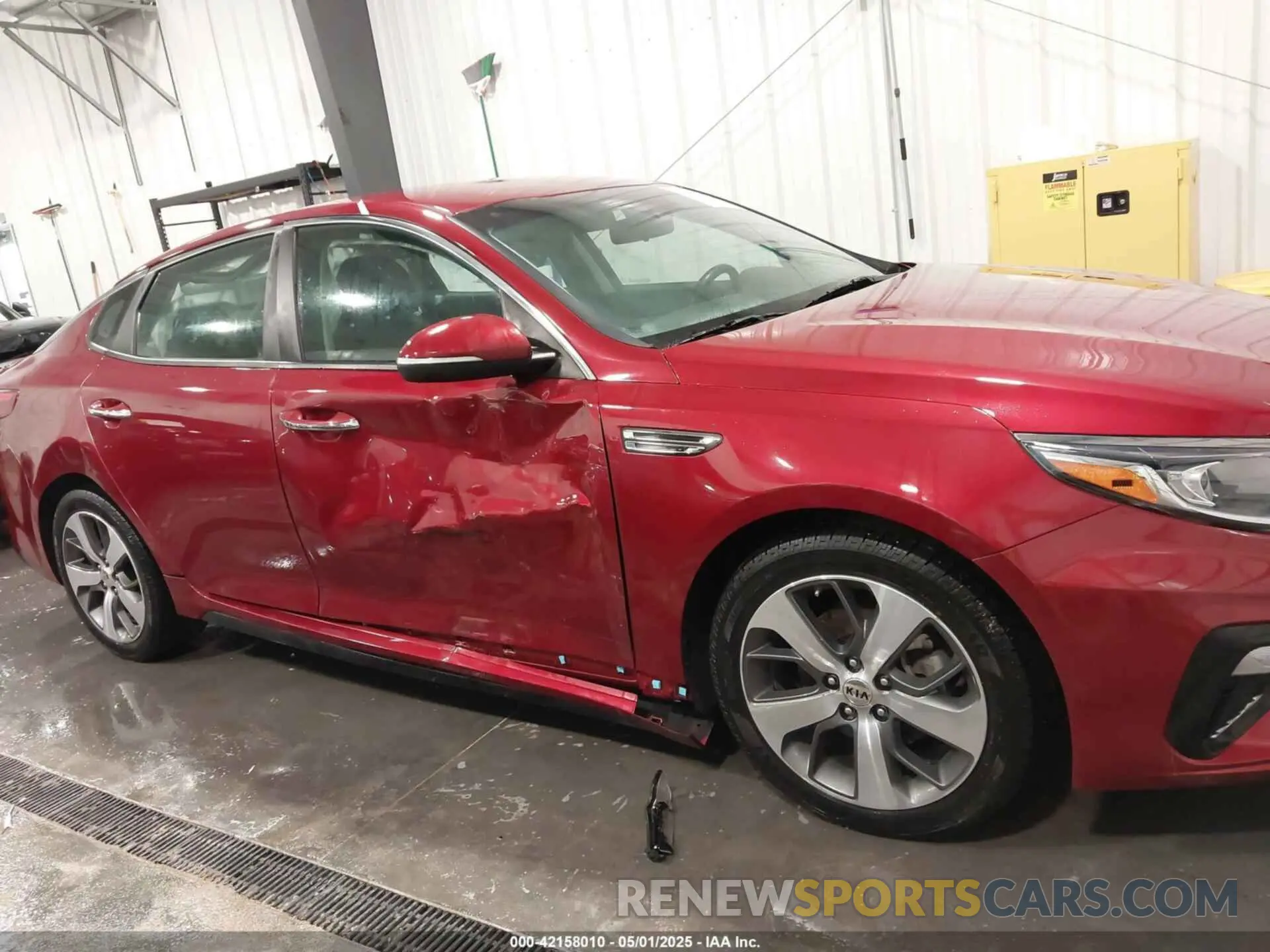 6 Photograph of a damaged car 5XXGT4L39LG417168 KIA OPTIMA 2020