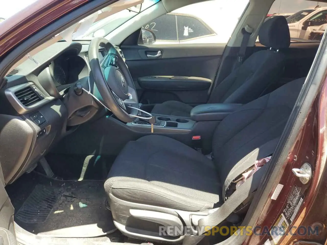 7 Photograph of a damaged car 5XXGT4L39LG425576 KIA OPTIMA 2020