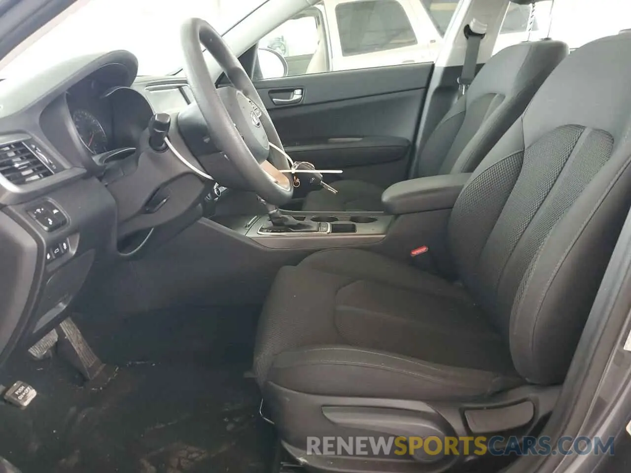 7 Photograph of a damaged car 5XXGT4L39LG427313 KIA OPTIMA 2020