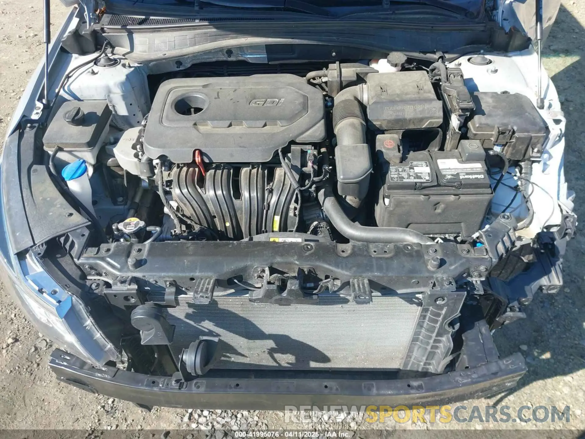 10 Photograph of a damaged car 5XXGT4L39LG435413 KIA OPTIMA 2020