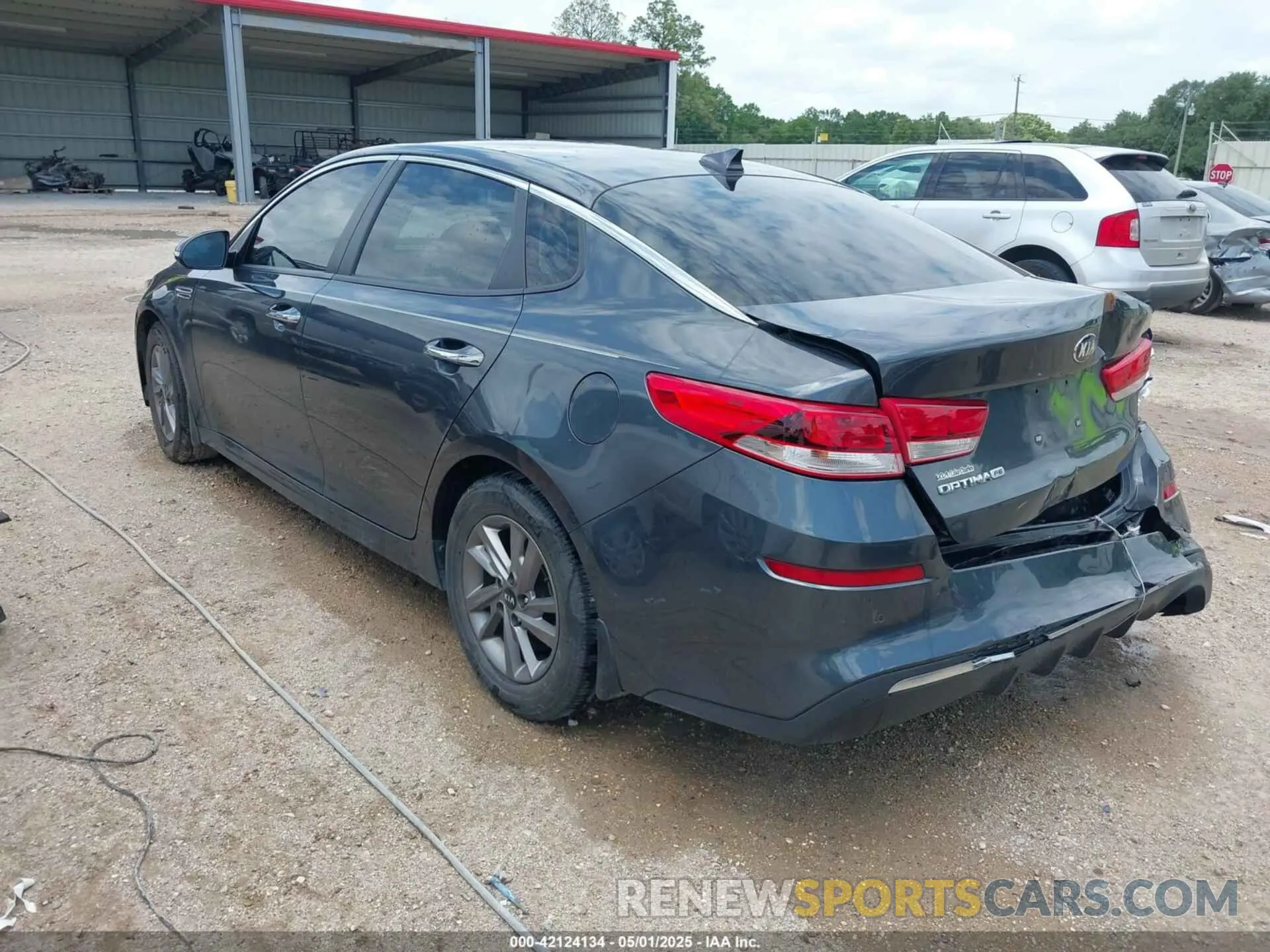 3 Photograph of a damaged car 5XXGT4L39LG437985 KIA OPTIMA 2020