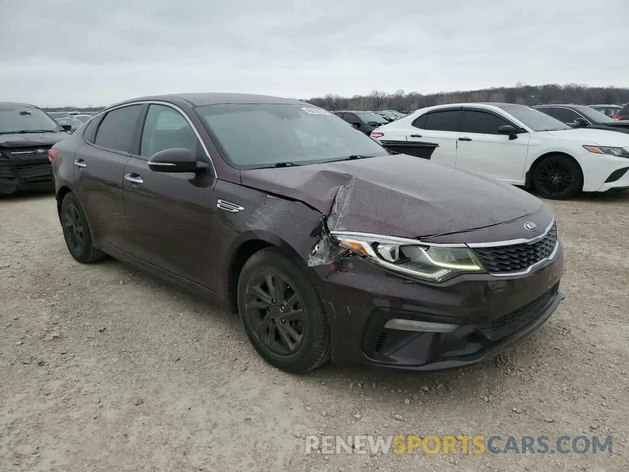 4 Photograph of a damaged car 5XXGT4L3XLG380082 KIA OPTIMA 2020