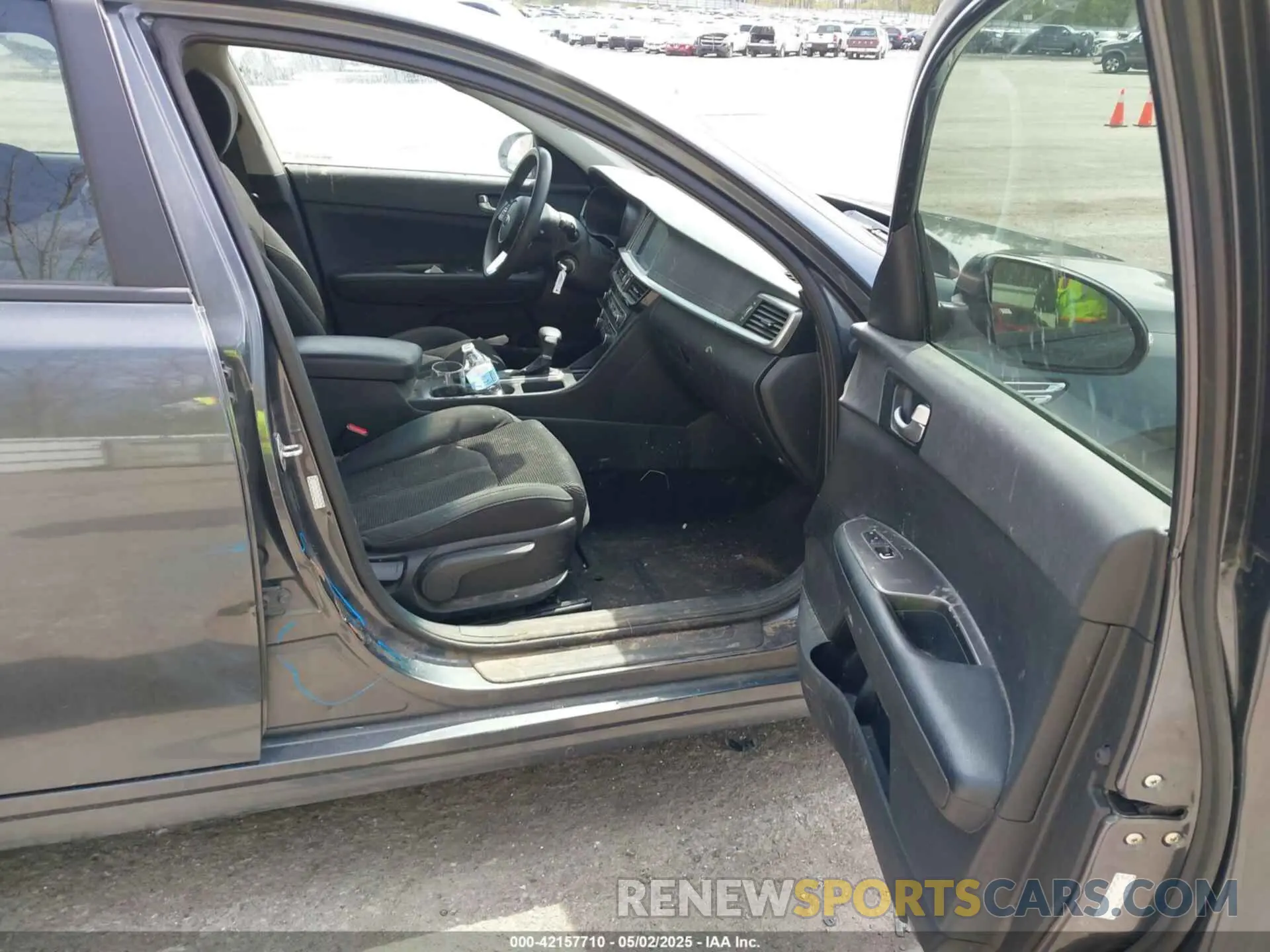 5 Photograph of a damaged car 5XXGT4L3XLG384486 KIA OPTIMA 2020