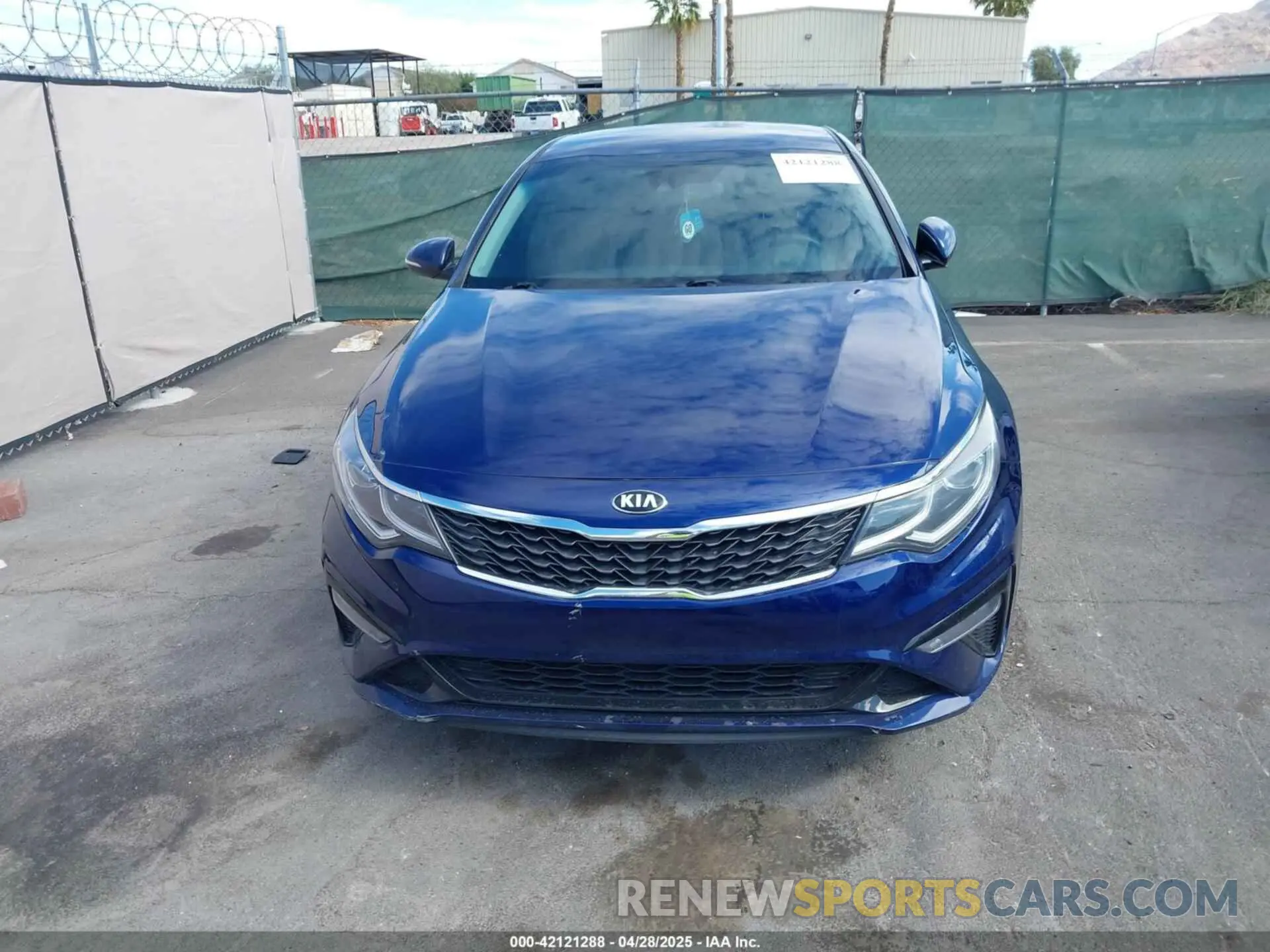 17 Photograph of a damaged car 5XXGT4L3XLG386786 KIA OPTIMA 2020