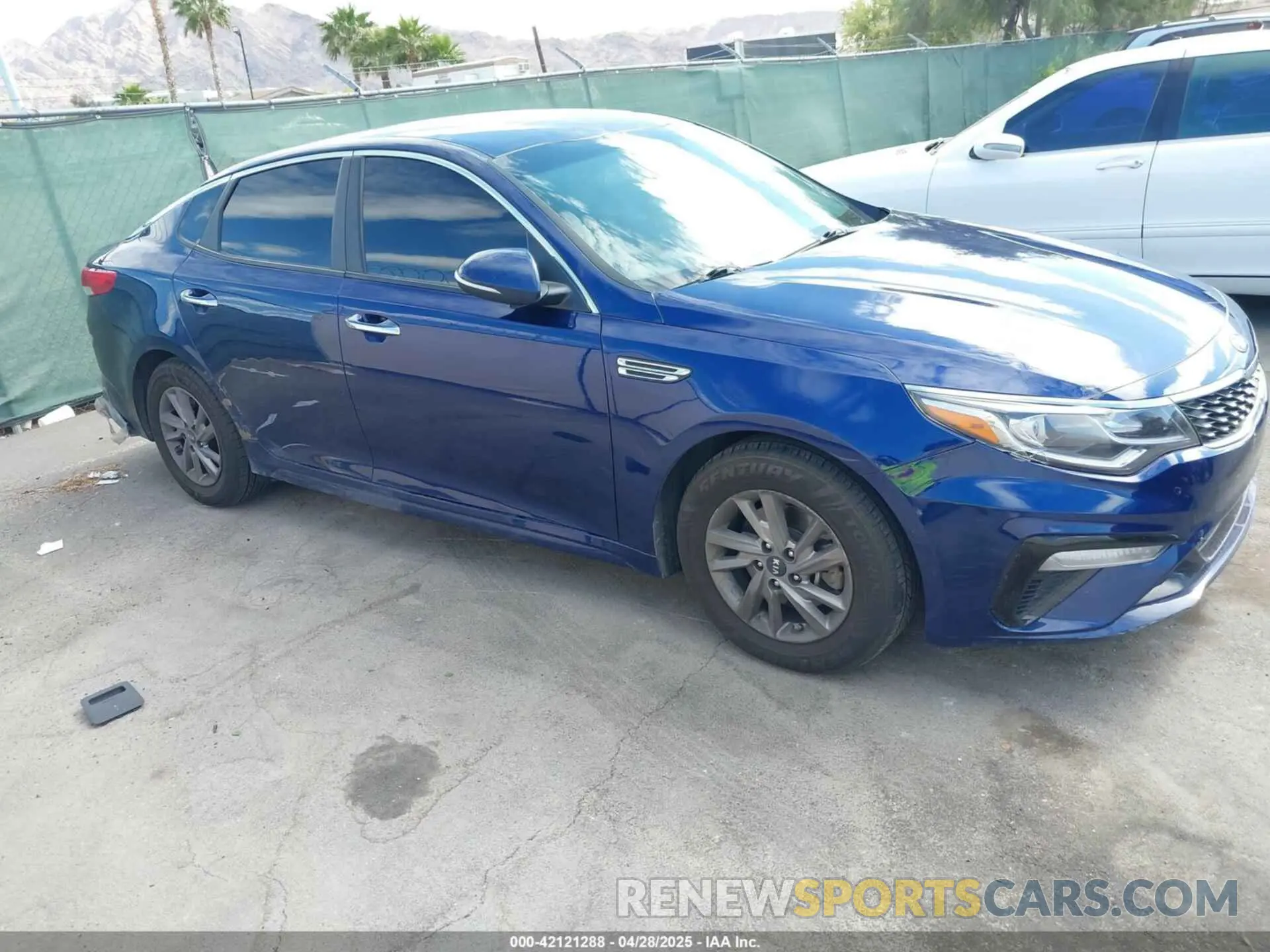 18 Photograph of a damaged car 5XXGT4L3XLG386786 KIA OPTIMA 2020