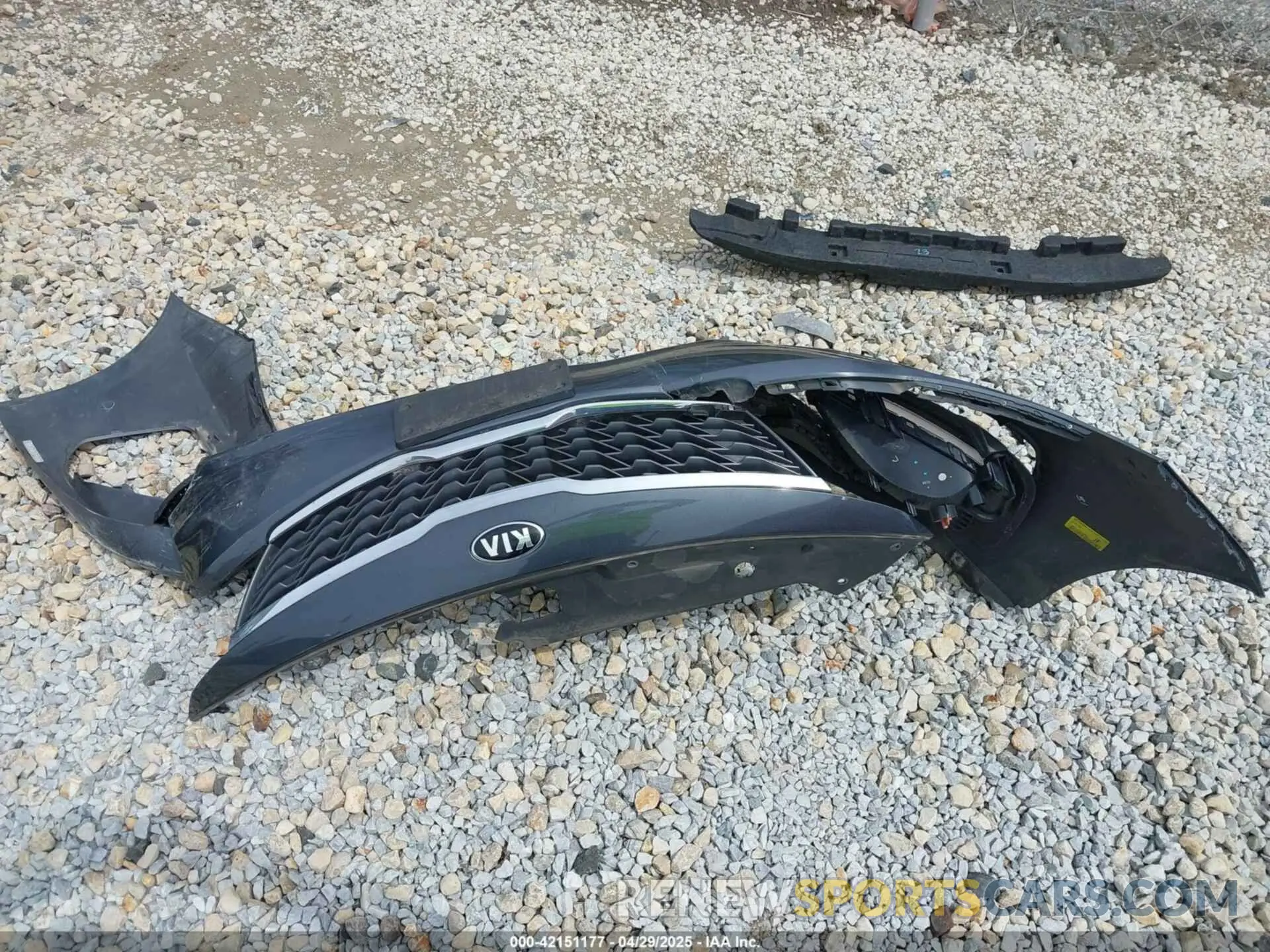 12 Photograph of a damaged car 5XXGT4L3XLG391437 KIA OPTIMA 2020