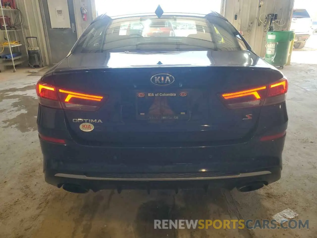 6 Photograph of a damaged car 5XXGT4L3XLG410911 KIA OPTIMA 2020