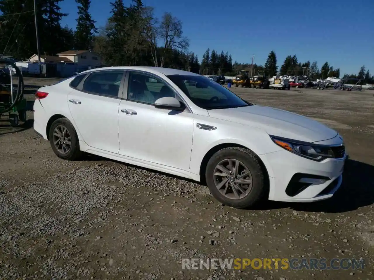 4 Photograph of a damaged car 5XXGT4L3XLG419706 KIA OPTIMA 2020