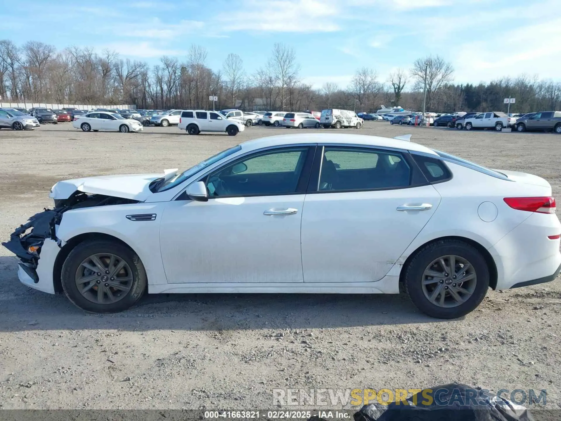 13 Photograph of a damaged car 5XXGT4L3XLG424520 KIA OPTIMA 2020
