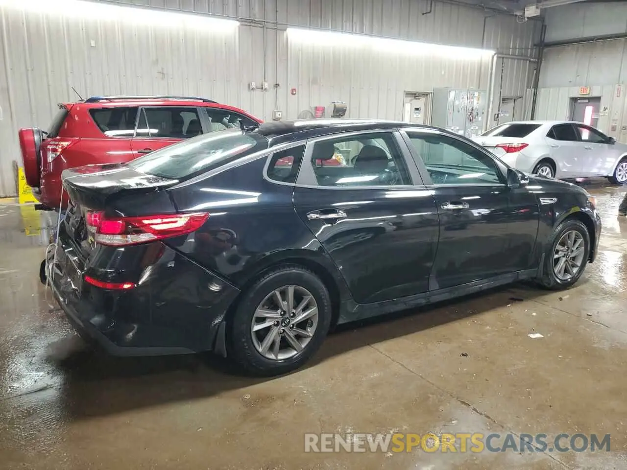 3 Photograph of a damaged car 5XXGT4L3XLG426297 KIA OPTIMA 2020