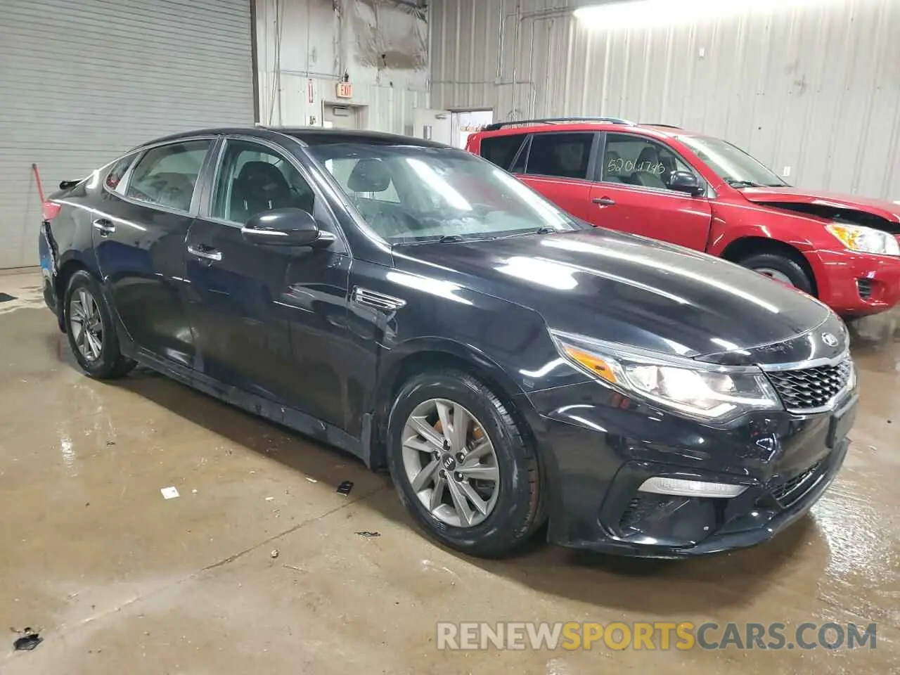 4 Photograph of a damaged car 5XXGT4L3XLG426297 KIA OPTIMA 2020