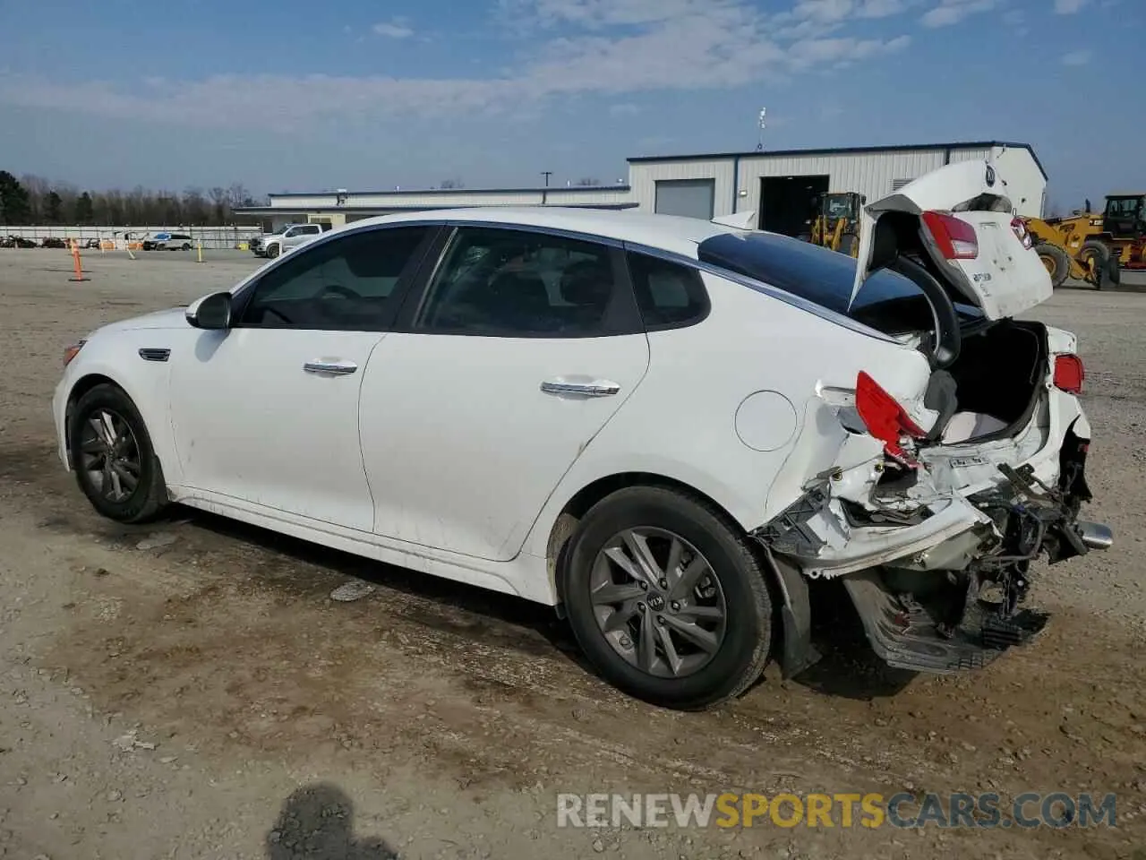 2 Photograph of a damaged car 5XXGT4L3XLG427546 KIA OPTIMA 2020