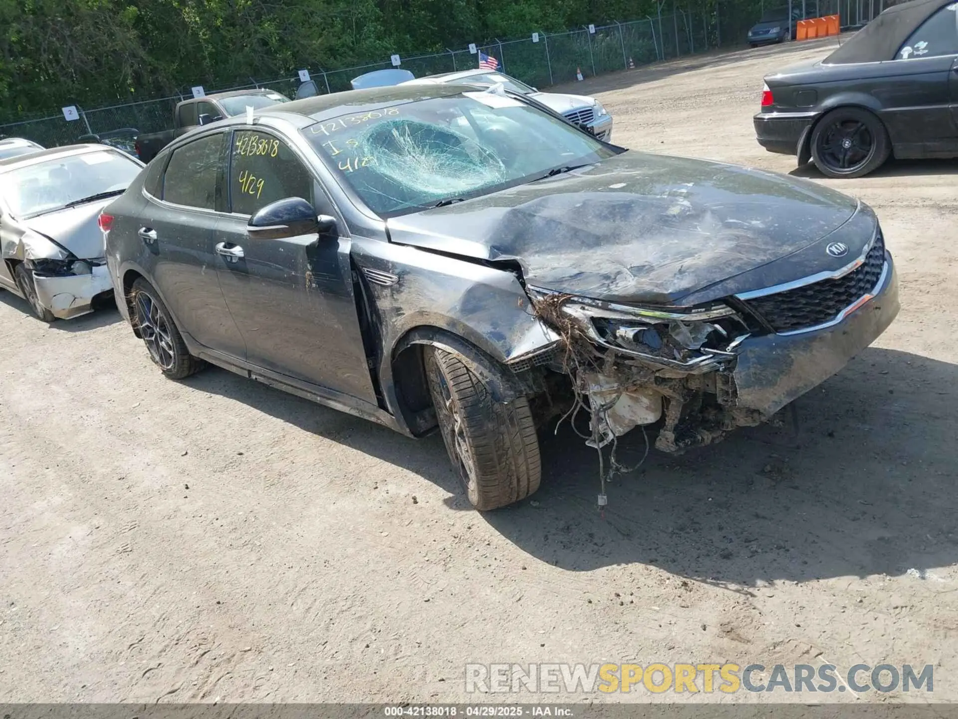 1 Photograph of a damaged car 5XXGT4L3XLG429779 KIA OPTIMA 2020