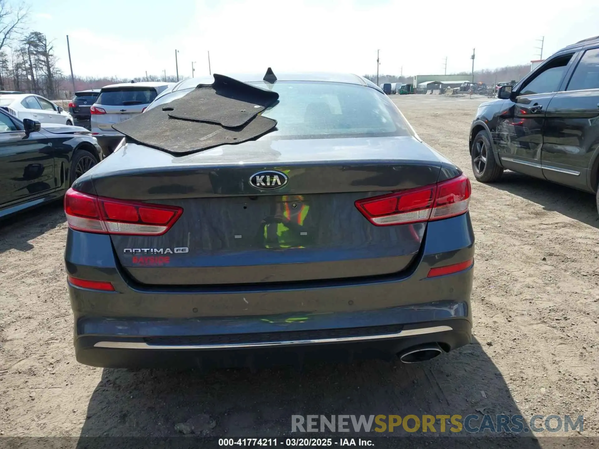 15 Photograph of a damaged car 5XXGT4L3XLG438465 KIA OPTIMA 2020