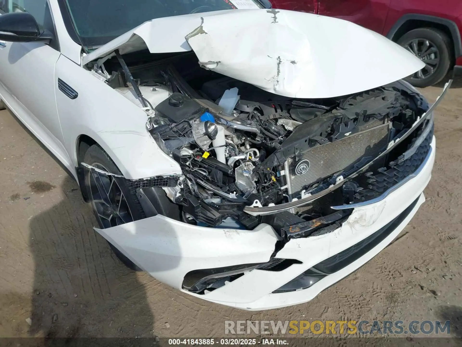 6 Photograph of a damaged car 5XXGT4L3XLG440605 KIA OPTIMA 2020
