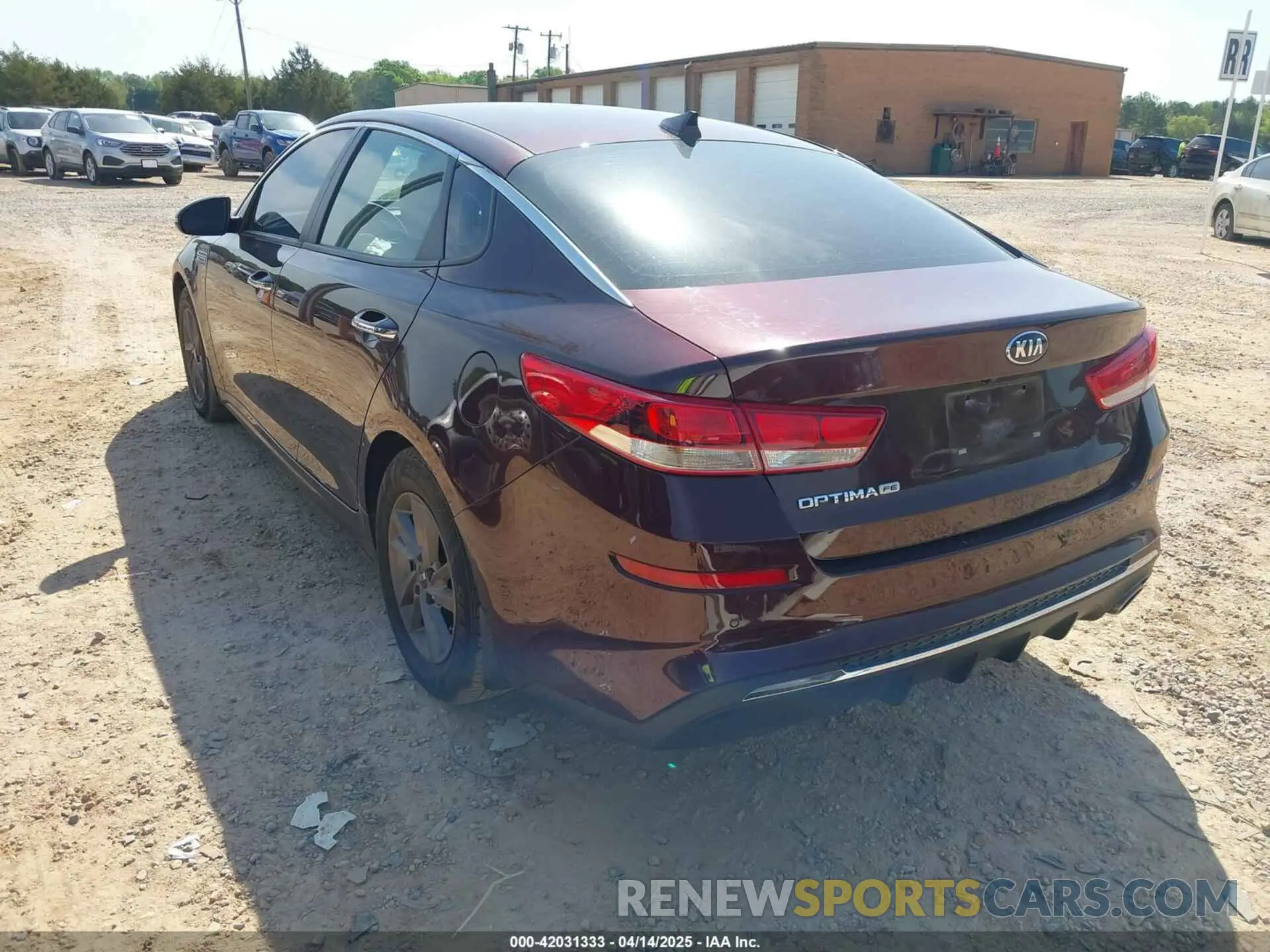 3 Photograph of a damaged car 5XXGT4L3XLG451698 KIA OPTIMA 2020