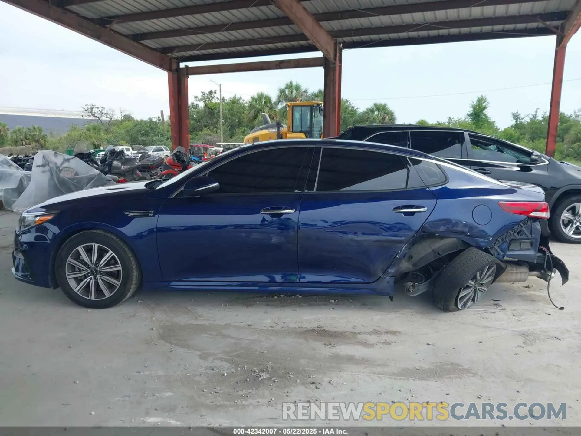 15 Photograph of a damaged car 5XXGU4L13LG405125 KIA OPTIMA 2020