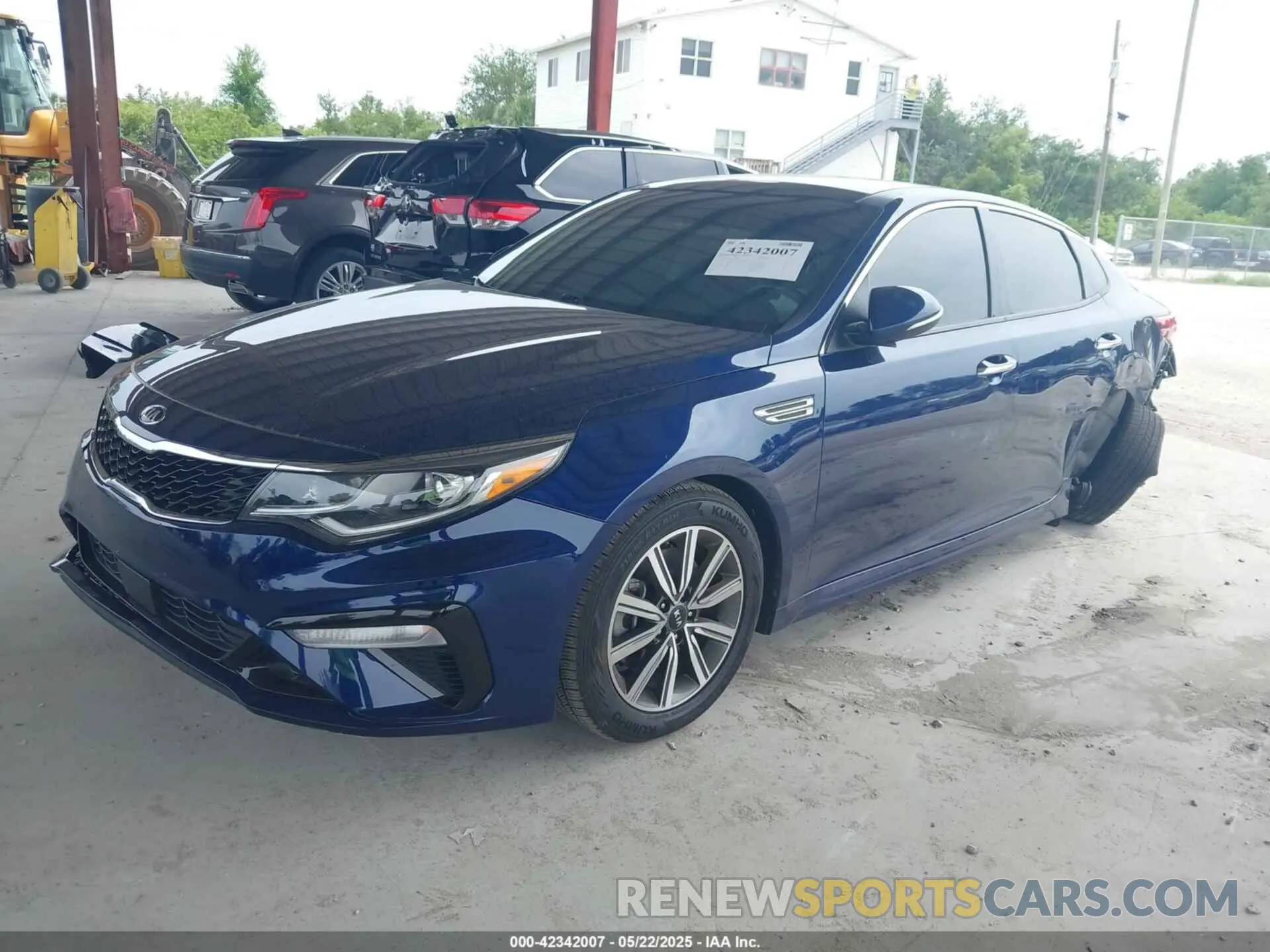 2 Photograph of a damaged car 5XXGU4L13LG405125 KIA OPTIMA 2020