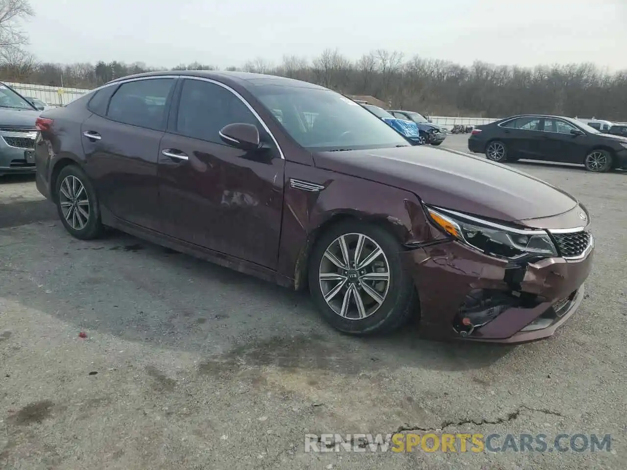 4 Photograph of a damaged car 5XXGU4L14LG424377 KIA OPTIMA 2020