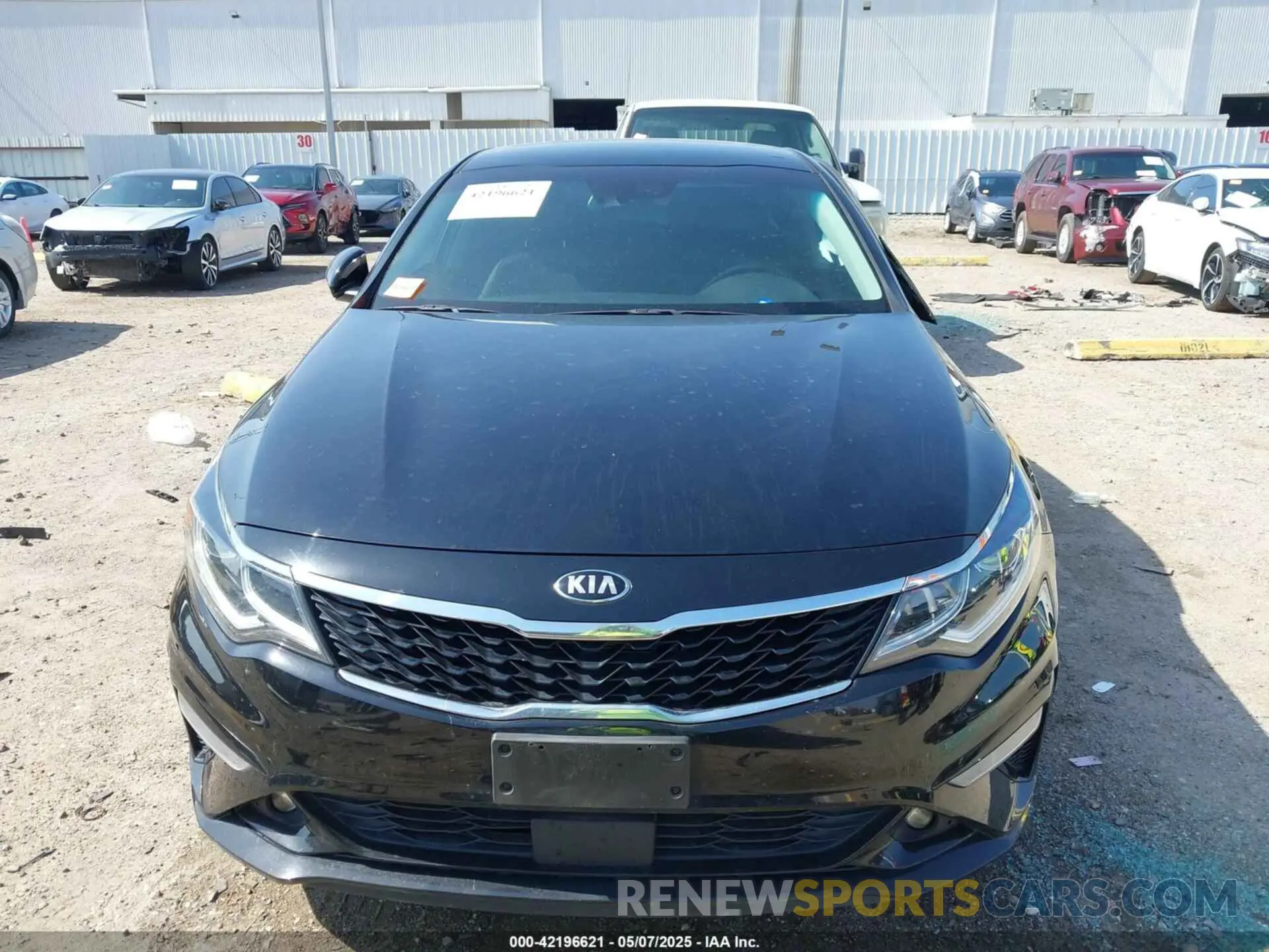 12 Photograph of a damaged car 5XXGU4L17LG395053 KIA OPTIMA 2020