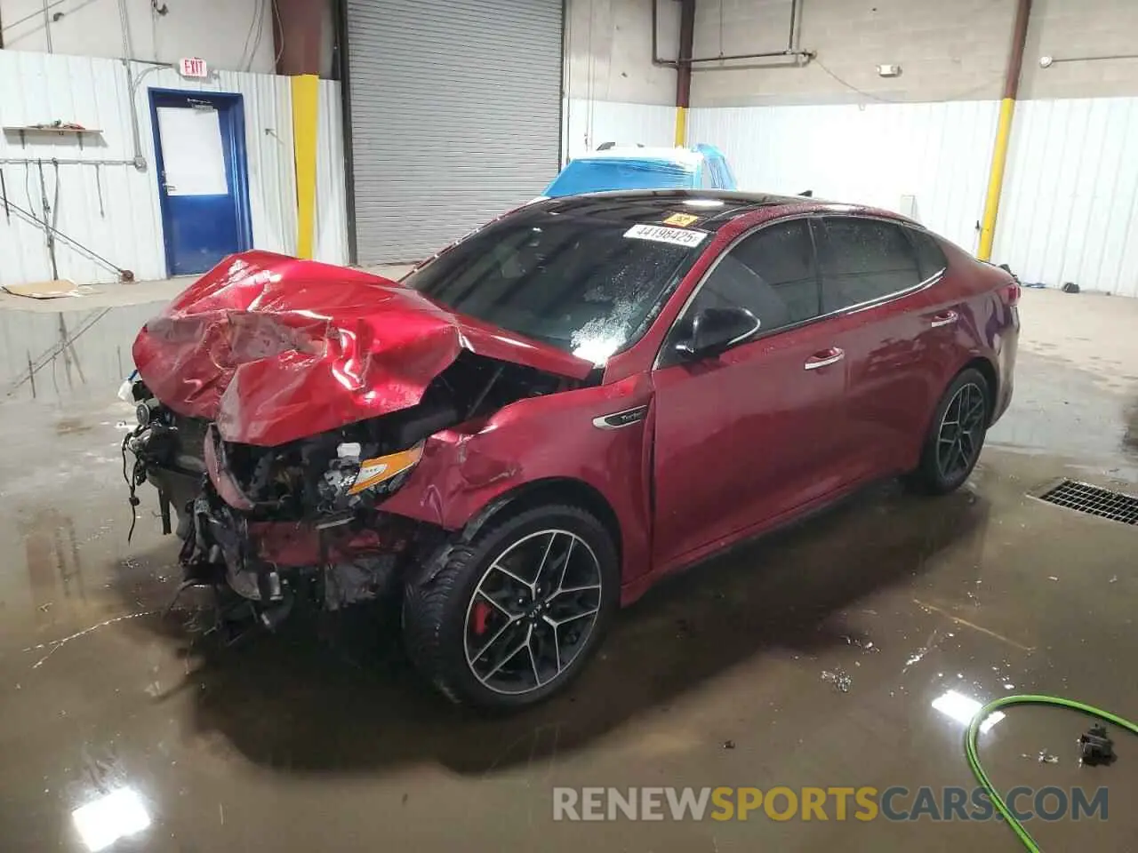 1 Photograph of a damaged car 5XXGW4L25LG396656 KIA OPTIMA 2020