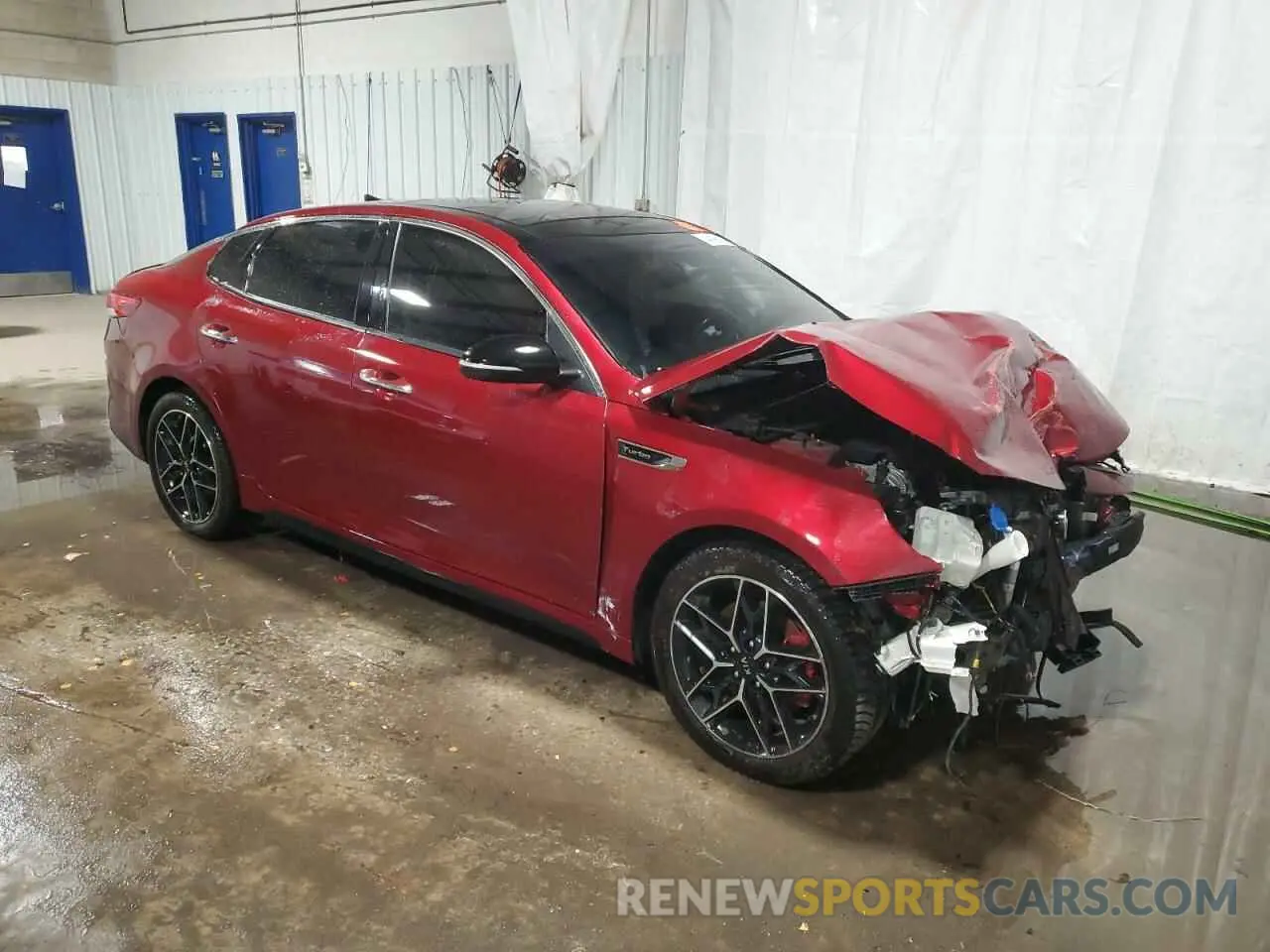 4 Photograph of a damaged car 5XXGW4L25LG396656 KIA OPTIMA 2020