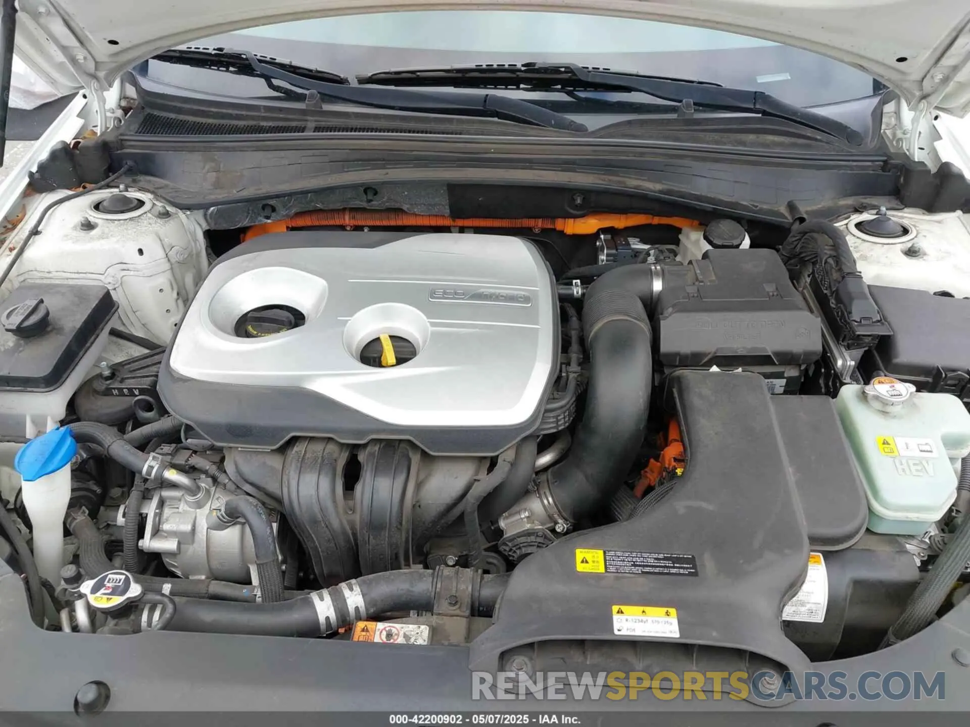 10 Photograph of a damaged car KNAGU4LE4L5038983 KIA OPTIMA HYBRID 2020