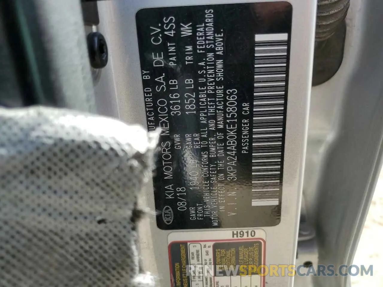 13 Photograph of a damaged car 3KPA24AB0KE158063 KIA RIO 2019