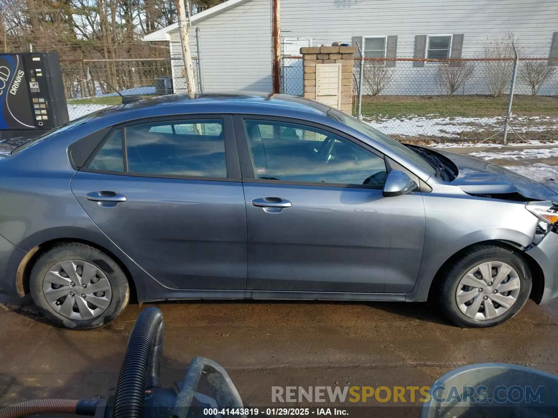 13 Photograph of a damaged car 3KPA24AB0KE178507 KIA RIO 2019