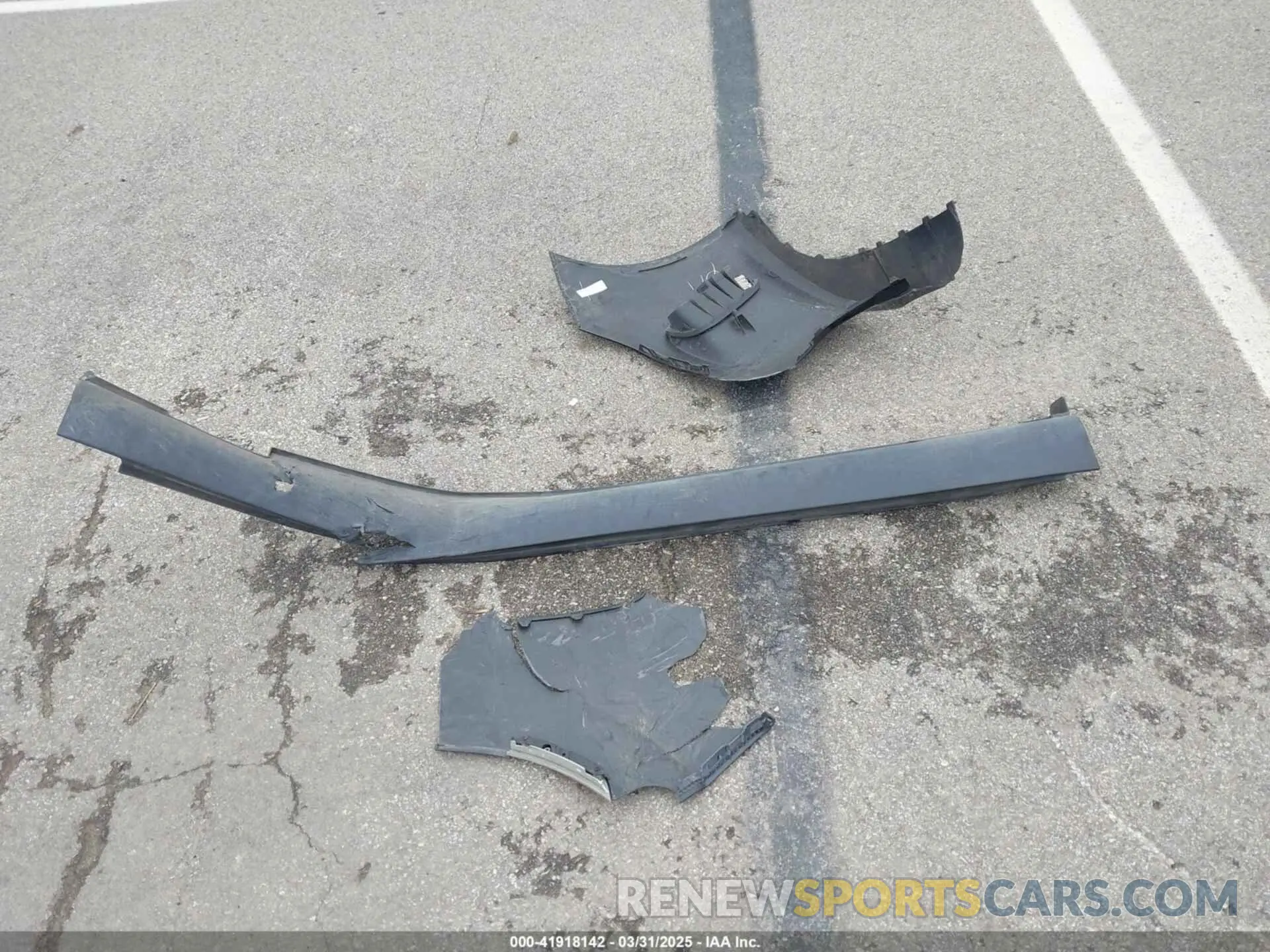 11 Photograph of a damaged car 3KPA24AB0KE180046 KIA RIO 2019