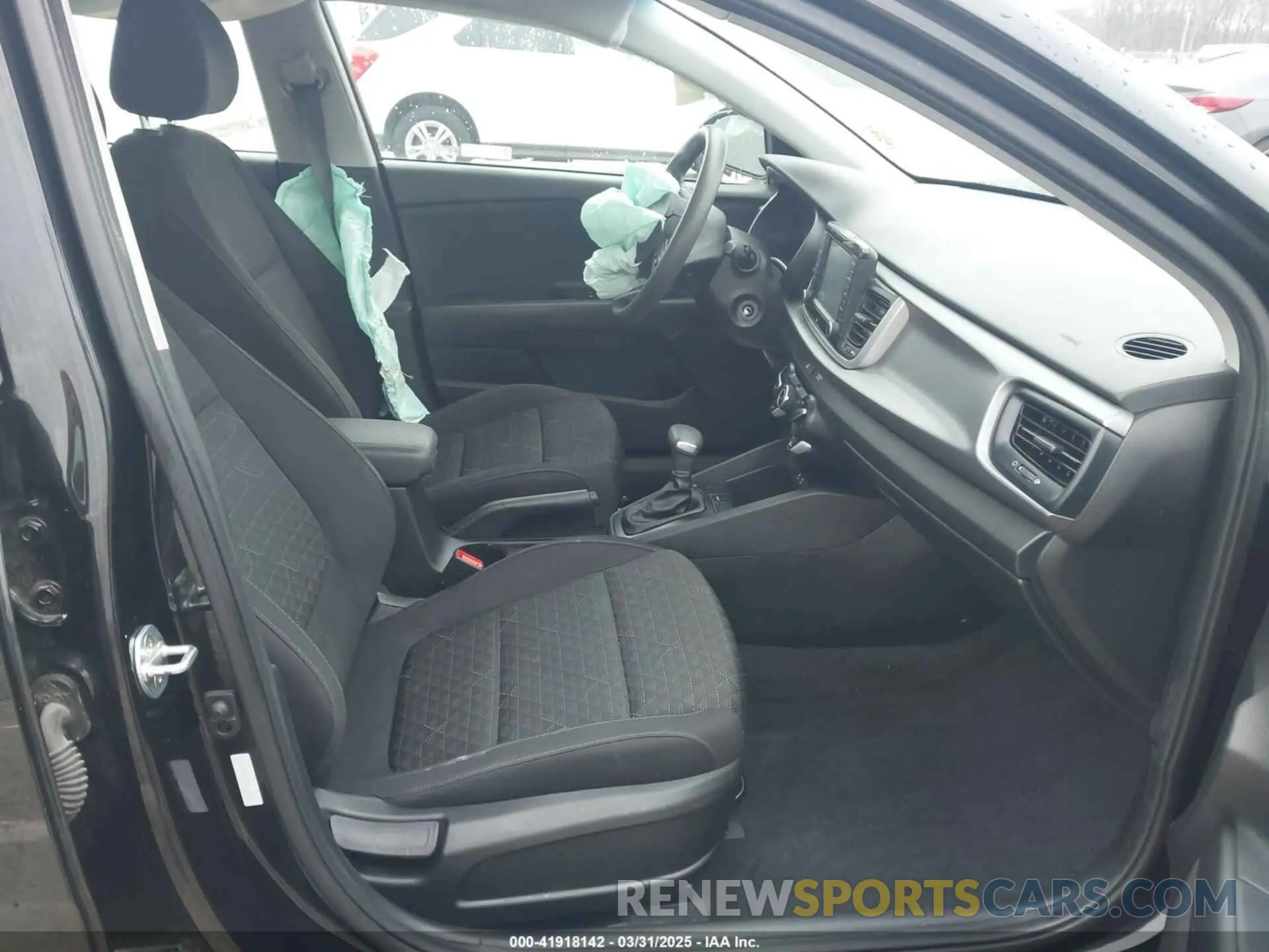 5 Photograph of a damaged car 3KPA24AB0KE180046 KIA RIO 2019