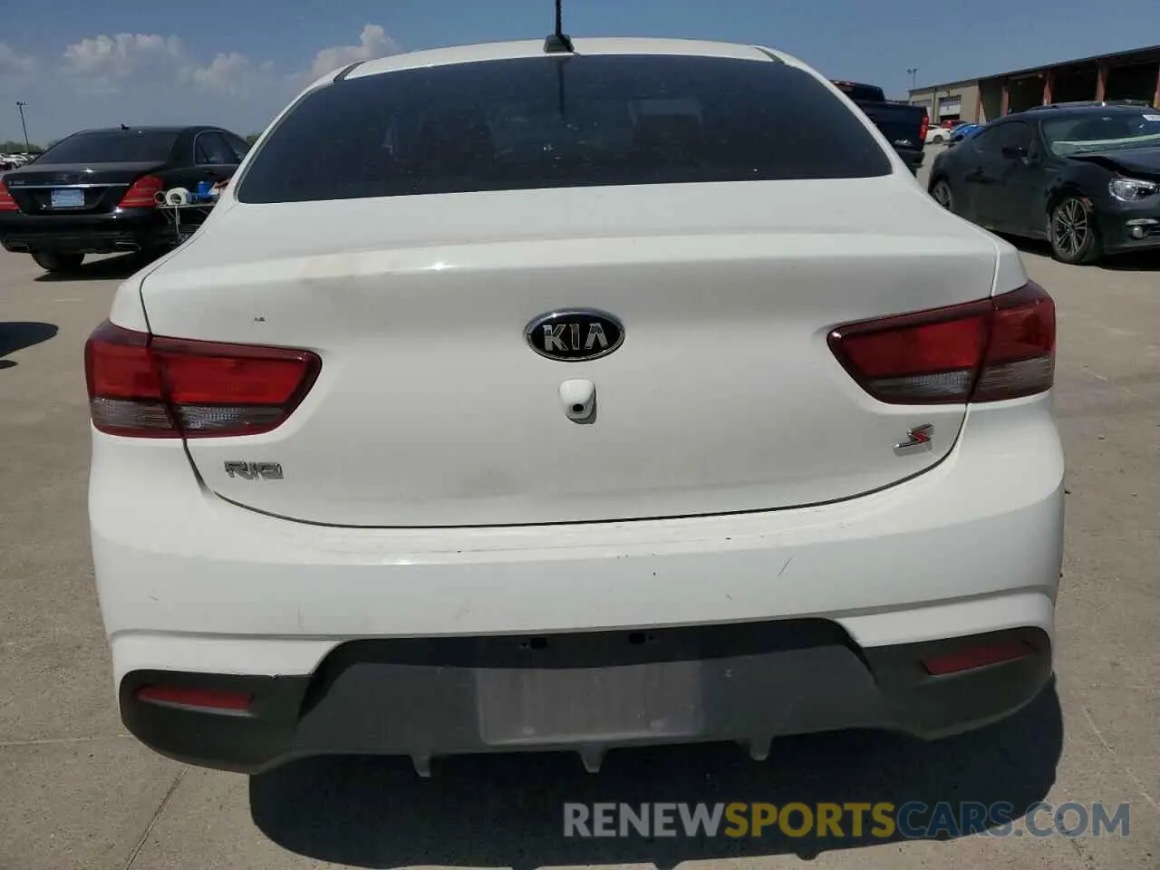 6 Photograph of a damaged car 3KPA24AB0KE198448 KIA RIO 2019